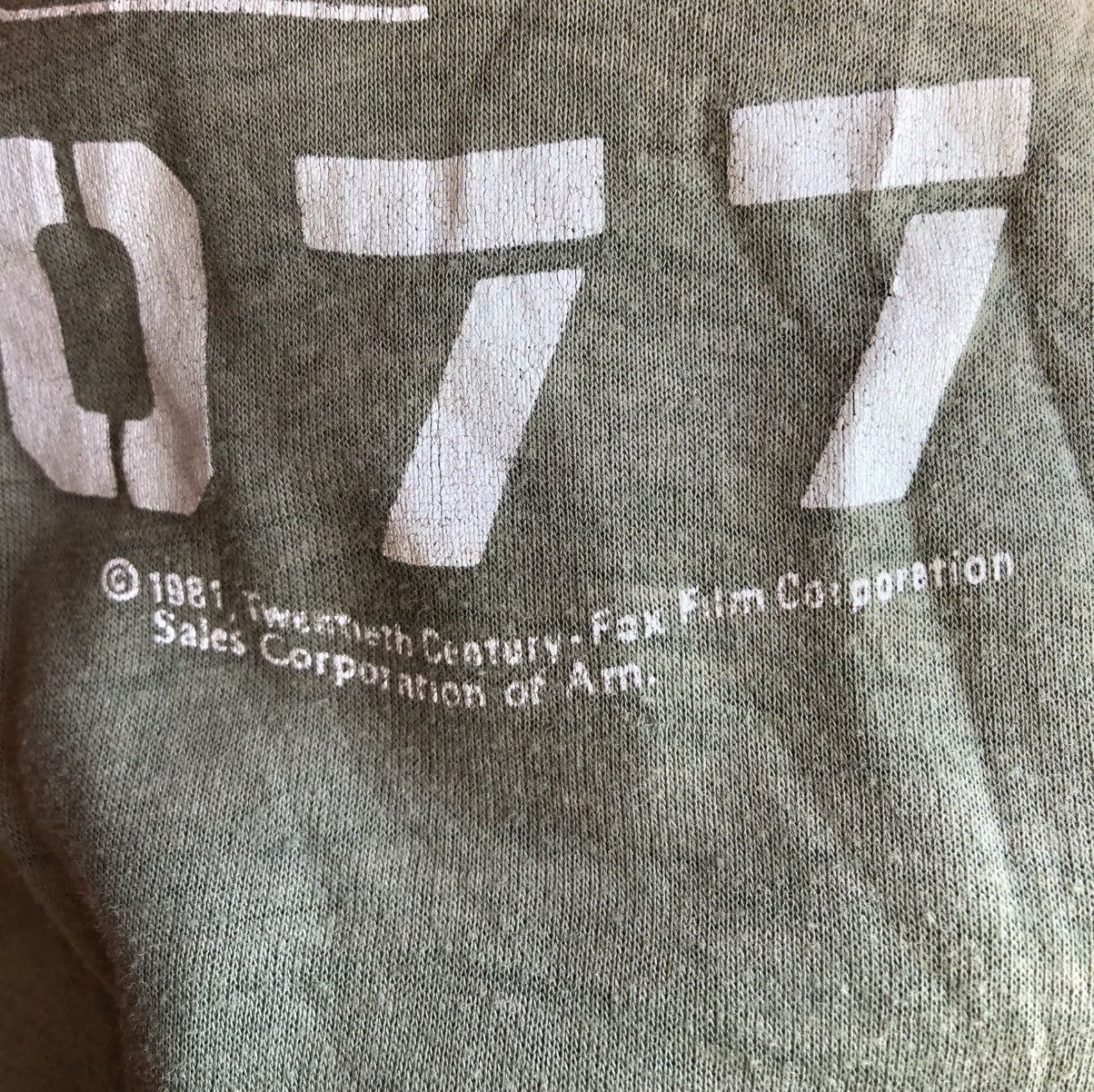 Vintage Vintage Army Movie MASH 4077 Tshirt Size US XS / EU 42 / 0 - 8 Thumbnail