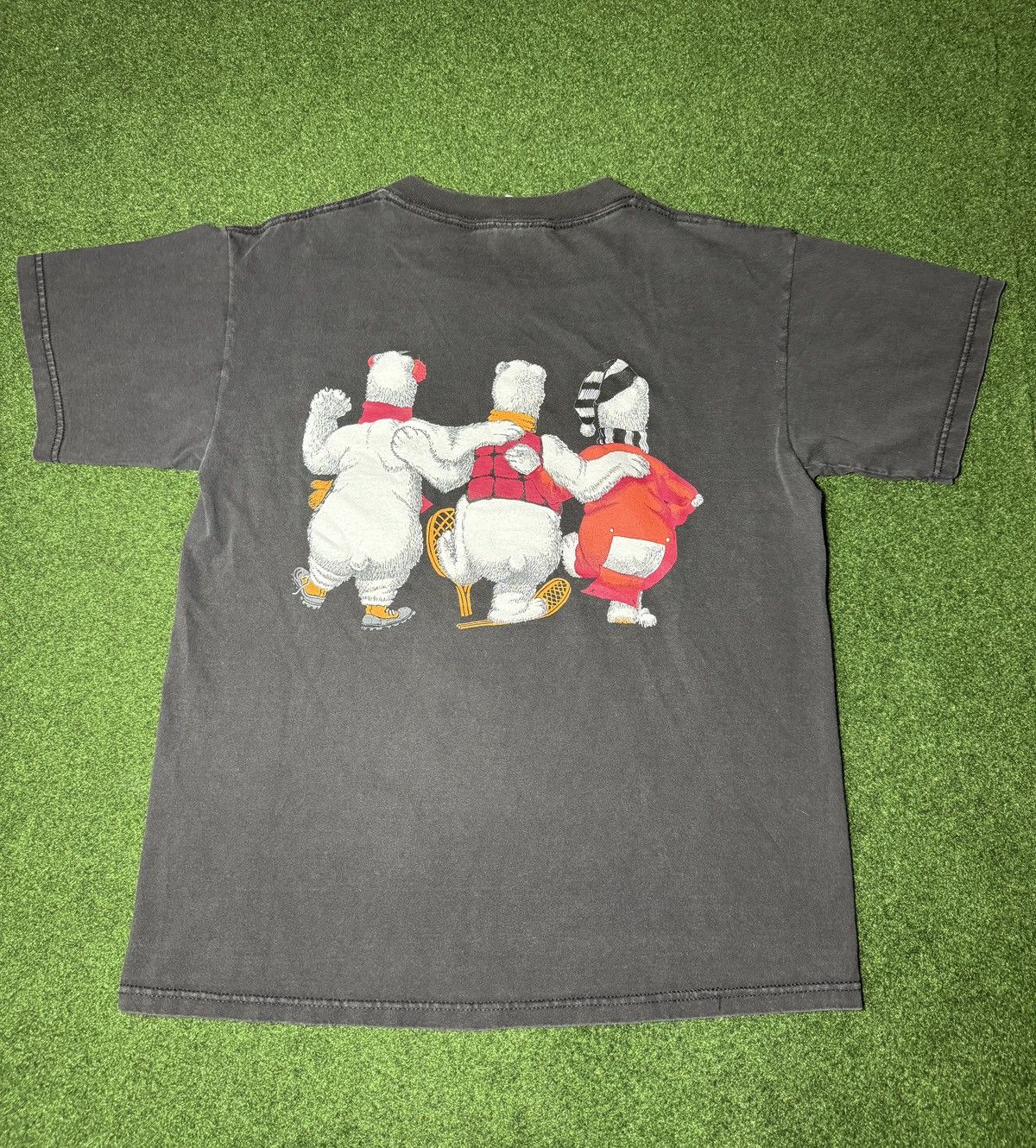 Gildan × Vintage Vintage 90s Vancouver BC Canada Polar Bear Faded T Shirt Size US M / EU 48-50 / 2 - 4 Thumbnail