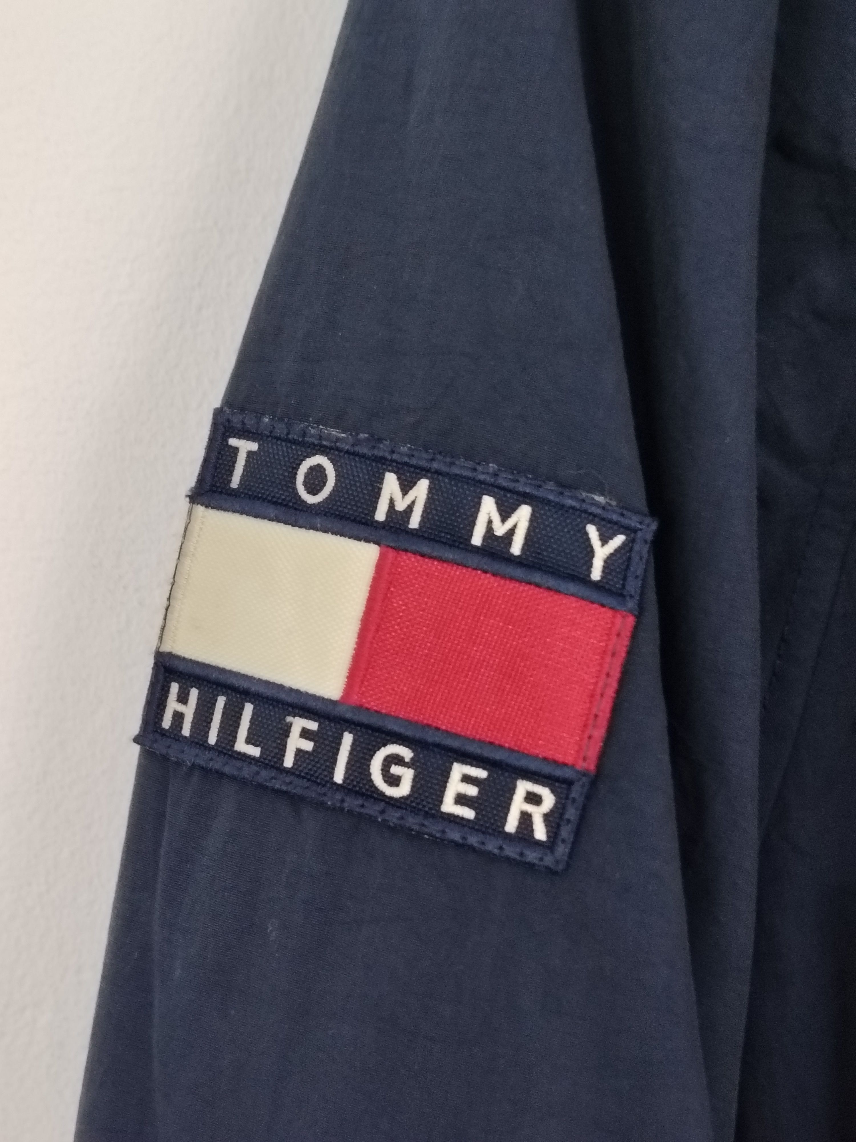 Tommy Hilfiger × Vintage Vintage Tommy Hilfiger Light Zipper Jacket with Hoodie Size US L / EU 52-54 / 3 - 12 Thumbnail