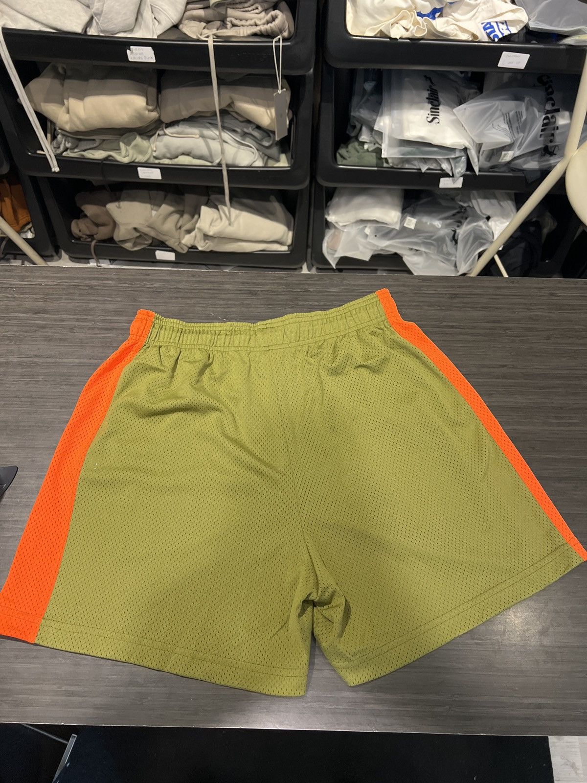 Eric Emanuel Eric Emanuel Basic Shorts Olive Orange Size US 36 / EU 52 - 2 Thumbnail