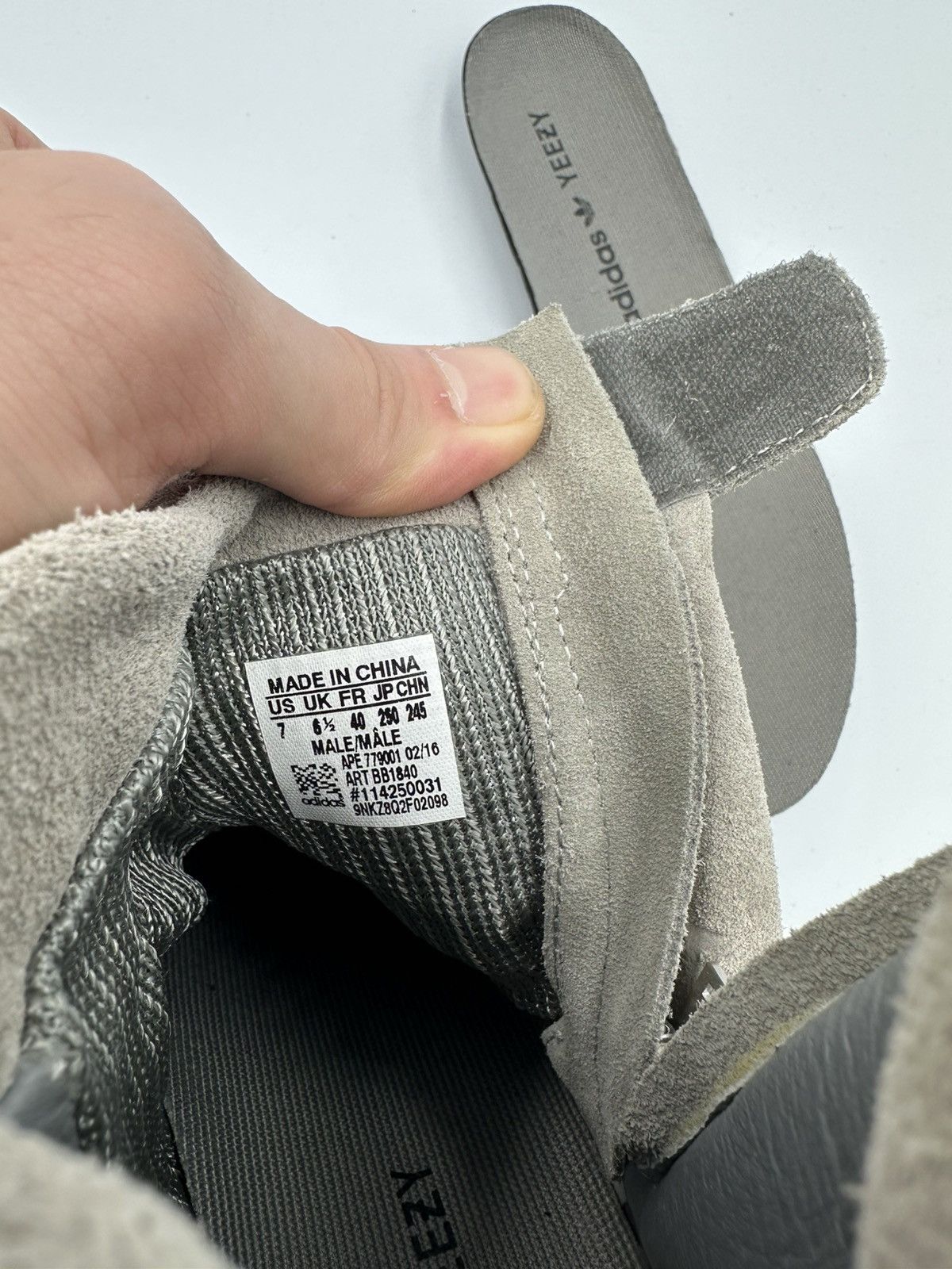 Yeezy Yeezy Boost 750 Glow in the Dark Size US 7 / EU 40 - 6 Thumbnail