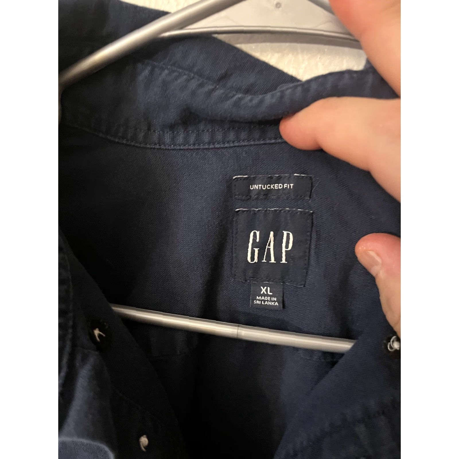 Gap Gap Mens Button-Down Shirt XL Blue Solid Stretch Regular Sleeve Long Cotton Polyester Knit Collared Button-Up Mens Size US XL / EU 56 / 4 - 3 Thumbnail