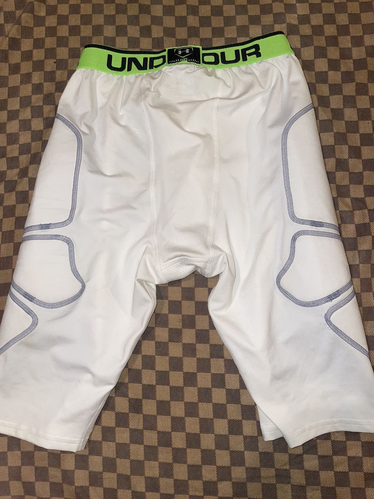 Under Armour Under Armour Padded Compression Shorts Size US 35 - 5 Thumbnail