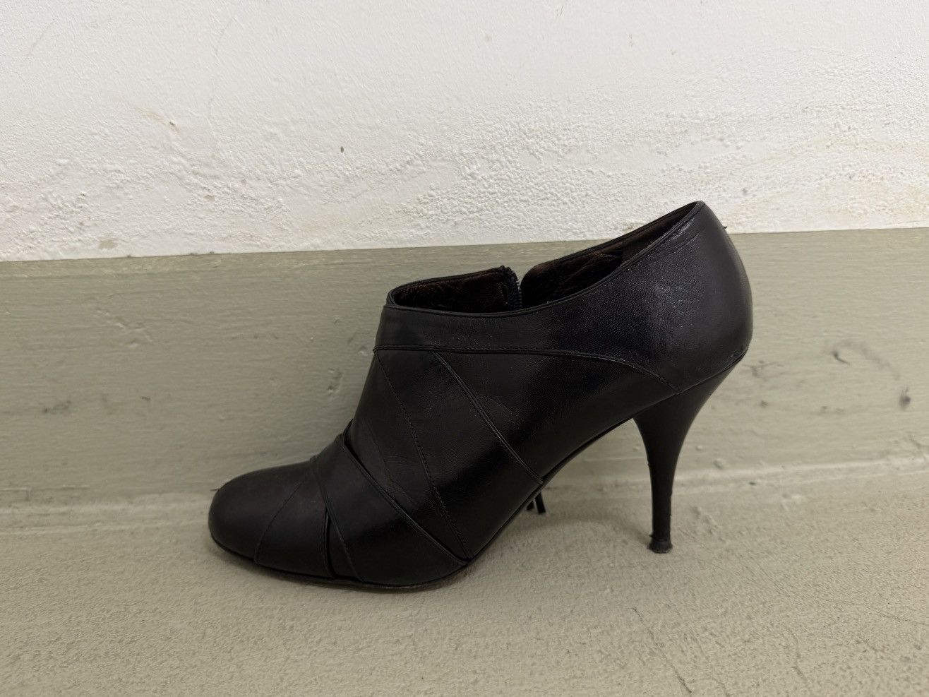 Miu Miu Miu Miu Black Leather Ankle Booties Size US 8 / IT 38 - 6 Thumbnail