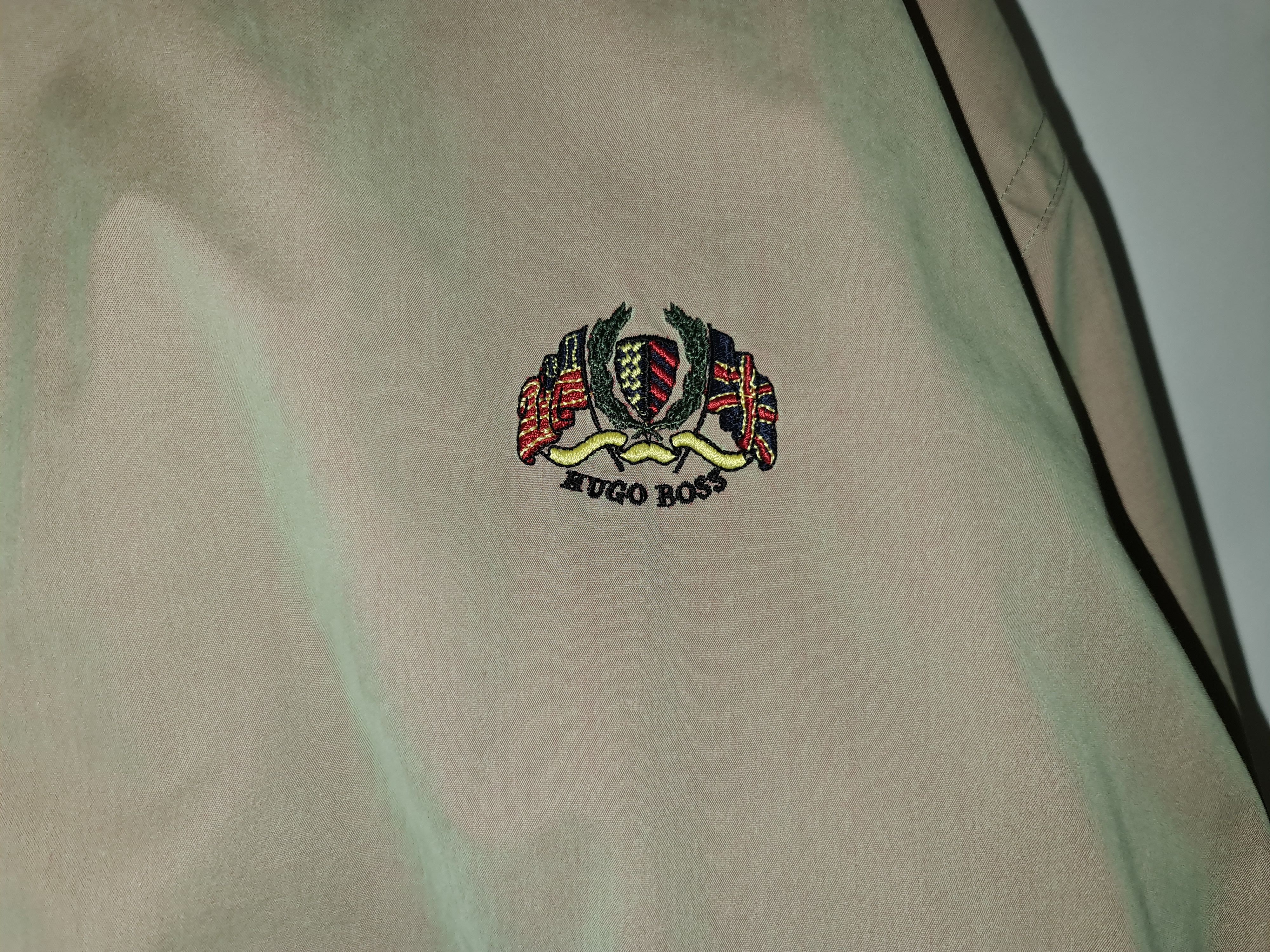 Hugo Boss 90s Vintage Hugo Boss Beige Boomber Jacket Nylon Size US L / EU 52-54 / 3 - 4 Thumbnail
