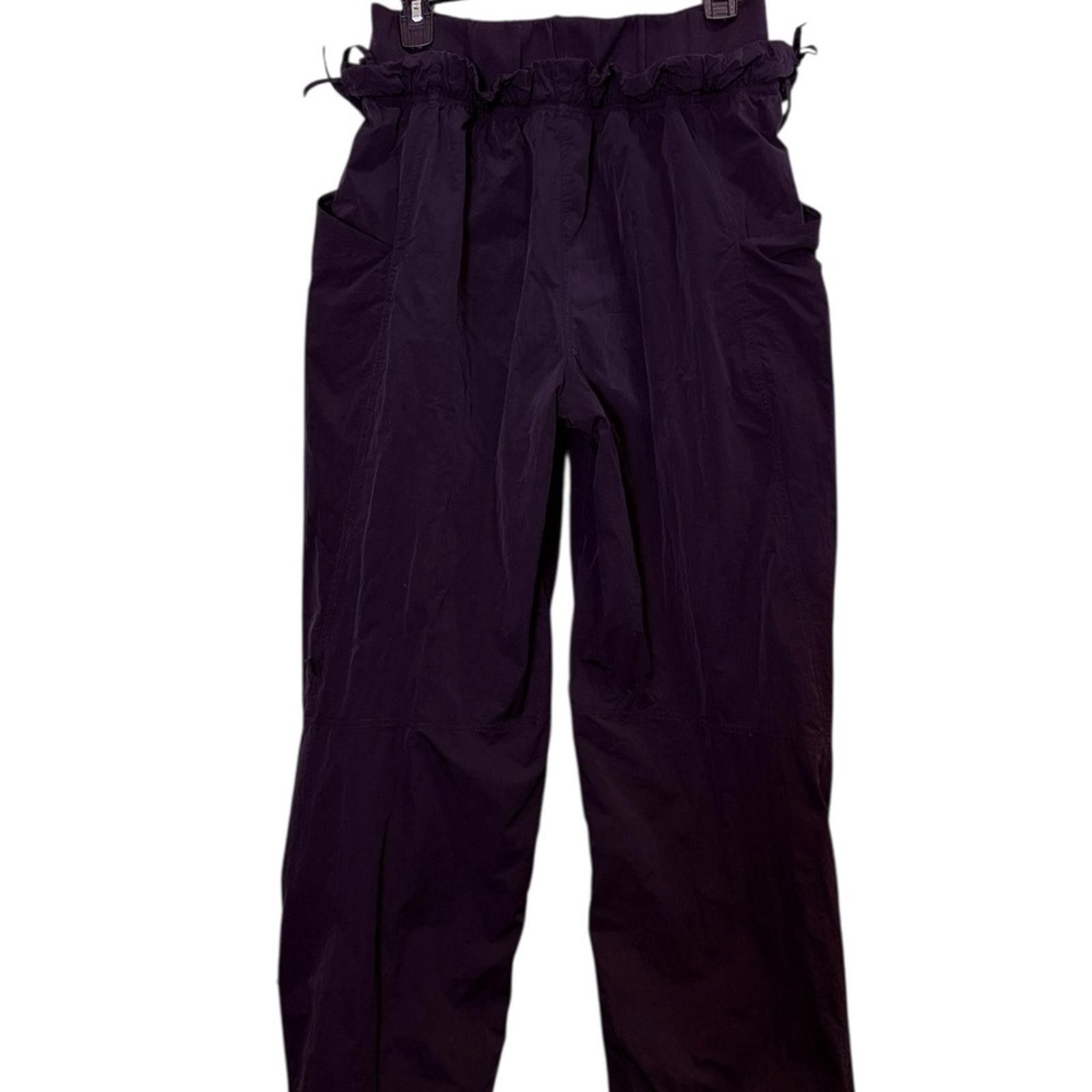 Lululemon Lululemon Cinchable Wide-Leg High-Rise Pant Black sz 6 Size 28" / US 6 / IT 42 - 5 Thumbnail