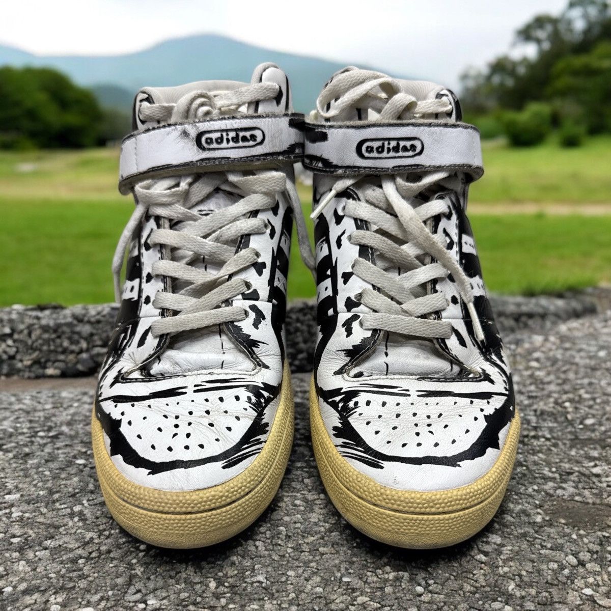 Adidas VINTAGE 2008 ADIDAS FORUM DRAWN SHOES 10US Size US 10 / EU 43 - 3 Thumbnail