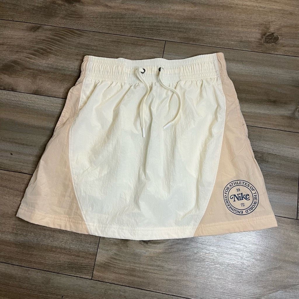 Nike Nike Cream Athletic Workout Skirt Women Small Bin H-7 Size 26" / US 2 / IT 38 - 1 Thumbnail