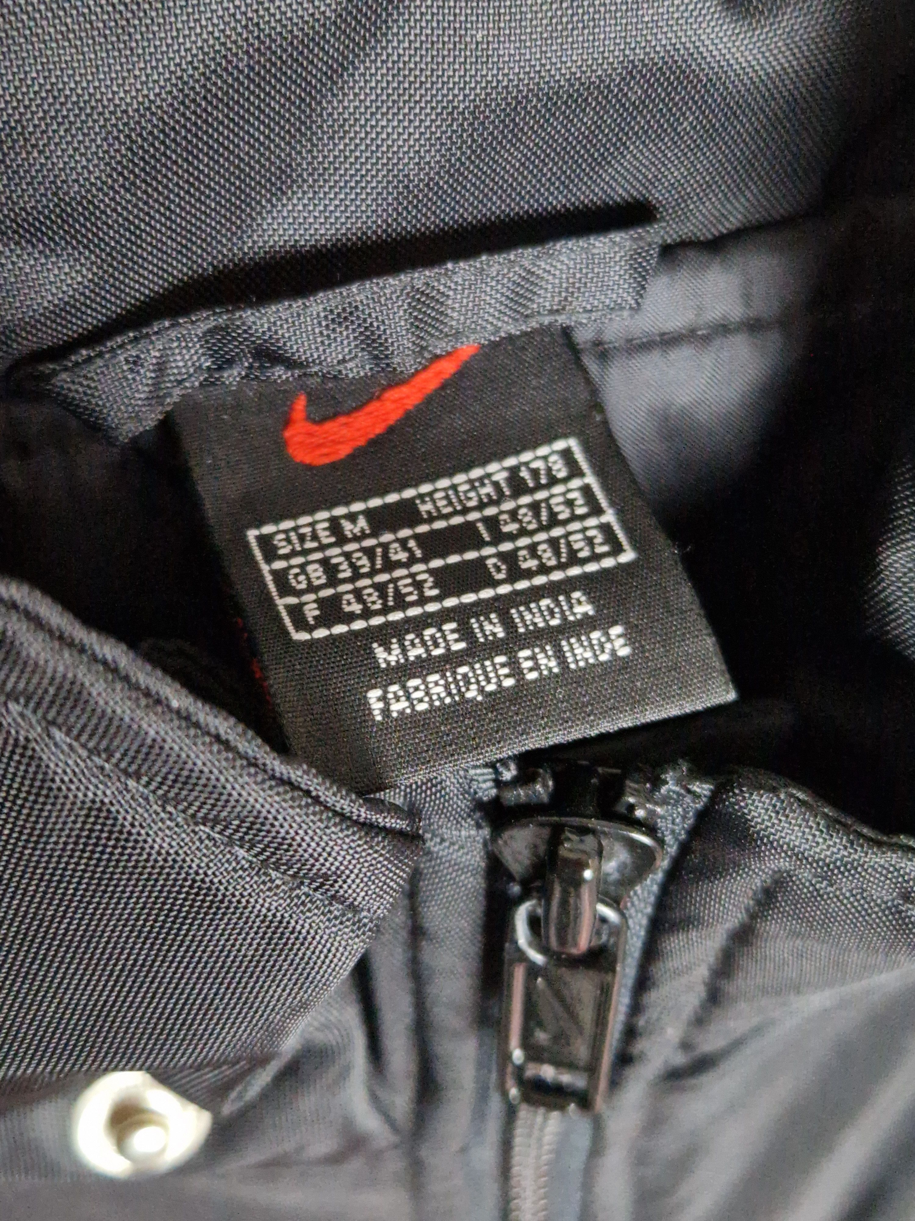 Nike Nike vintage parkas jacket big logo nylon Size US M / EU 48-50 / 2 - 4 Thumbnail