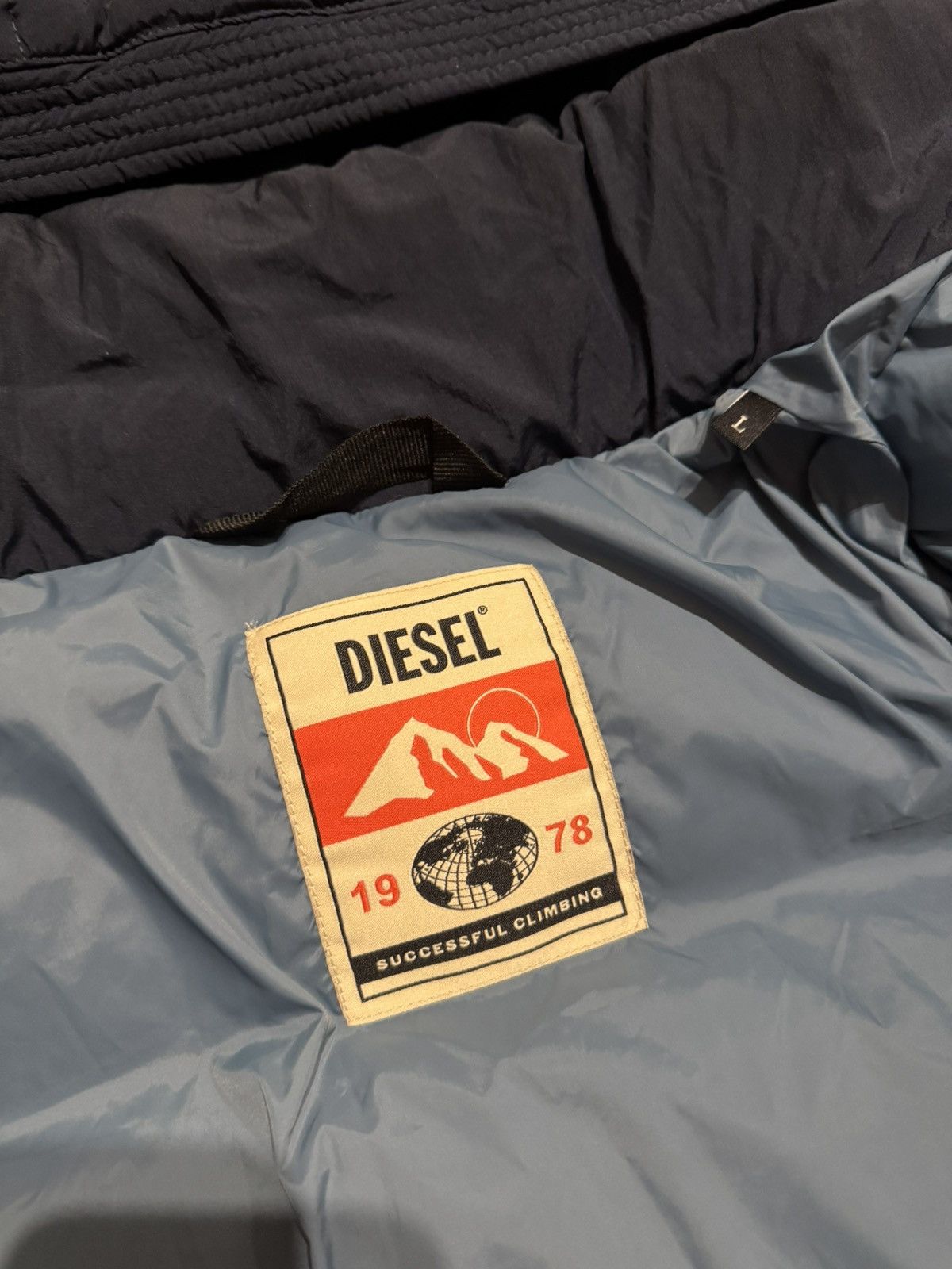 Diesel Diesel W-Rolf Puffer Jacket Size US L / EU 52-54 / 3 - 7 Thumbnail
