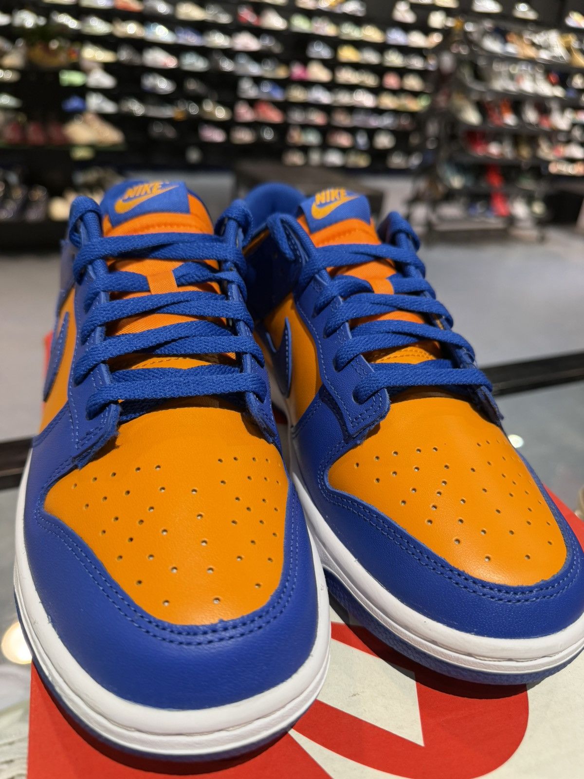 Nike Size 9.5 - Nike Dunk Low Knicks Size US 9.5 / EU 42-43 - 5 Thumbnail