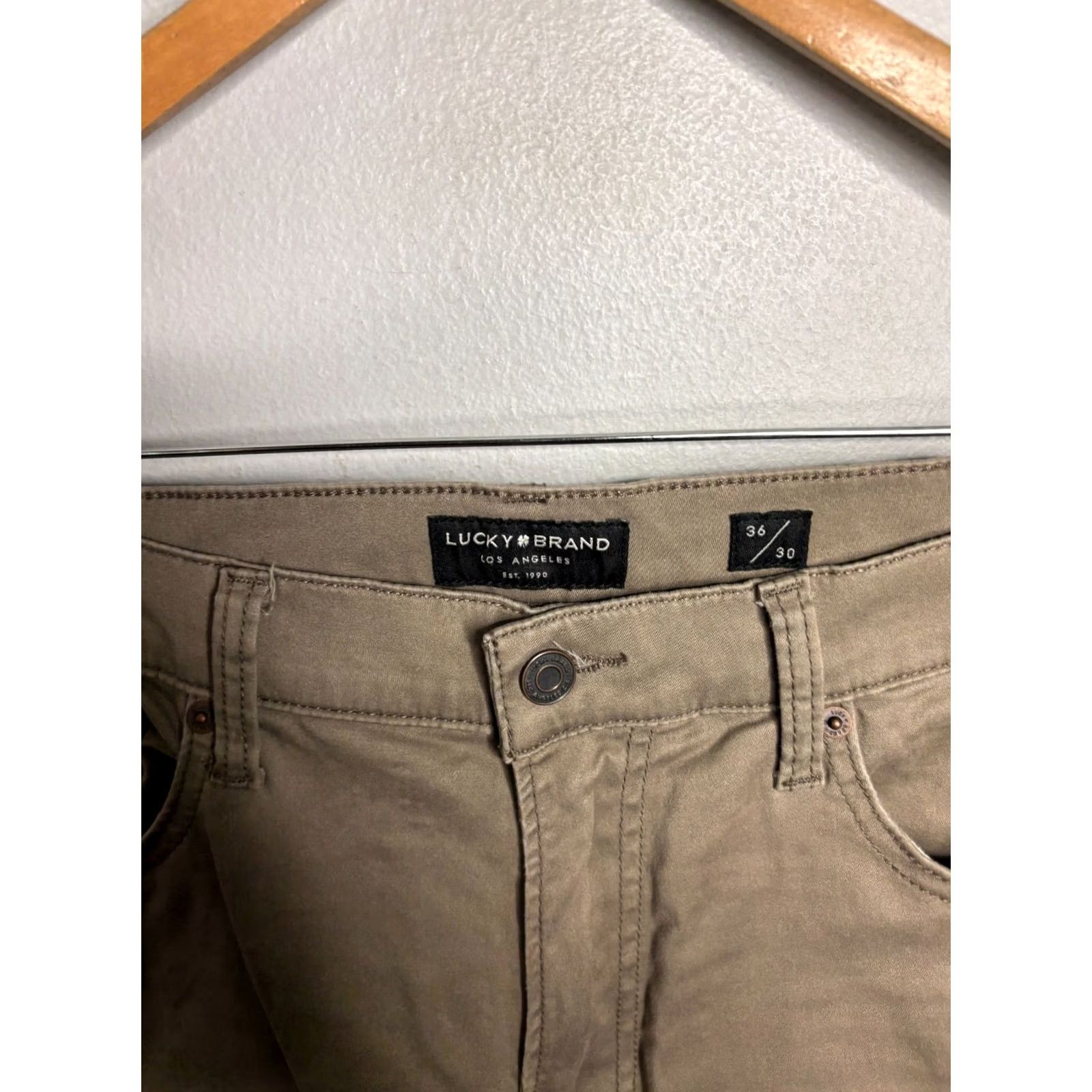Lucky Brand Lucky Brand Chino Pants Mens 36 Beige Slim Straight 5-Pocket 121 Slim Straight Stretch Casual Pants Size US 36 / EU 52 - 3 Thumbnail