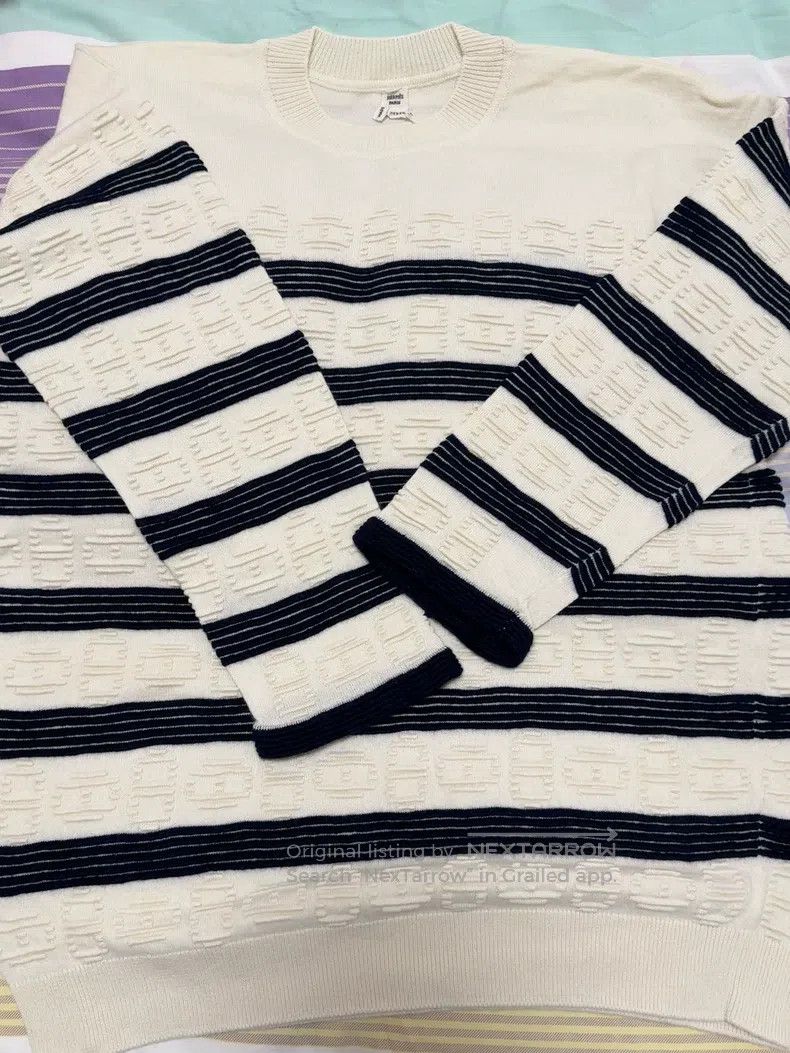 Hermes Hermes Black and white striped pig nose hole sweater Size XS / US 0-2 / IT 36-38 - 1 Thumbnail
