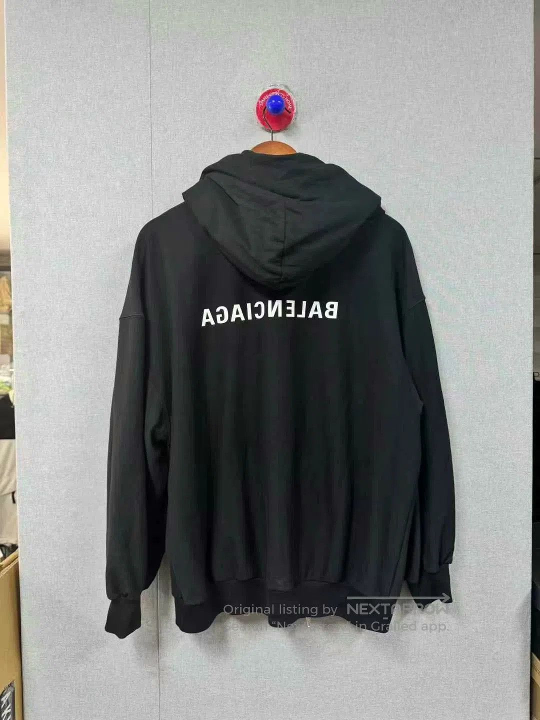 Balenciaga balenciaga logo zip-up jacket in black. Size US S / EU 44-46 / 1 - 2 Thumbnail