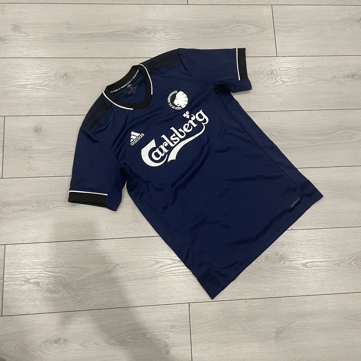 Band Tees Adidas KOBENHAVN Carlsberg shirt jersey tee soccer football Size US S / EU 44-46 / 1 - 1 Thumbnail