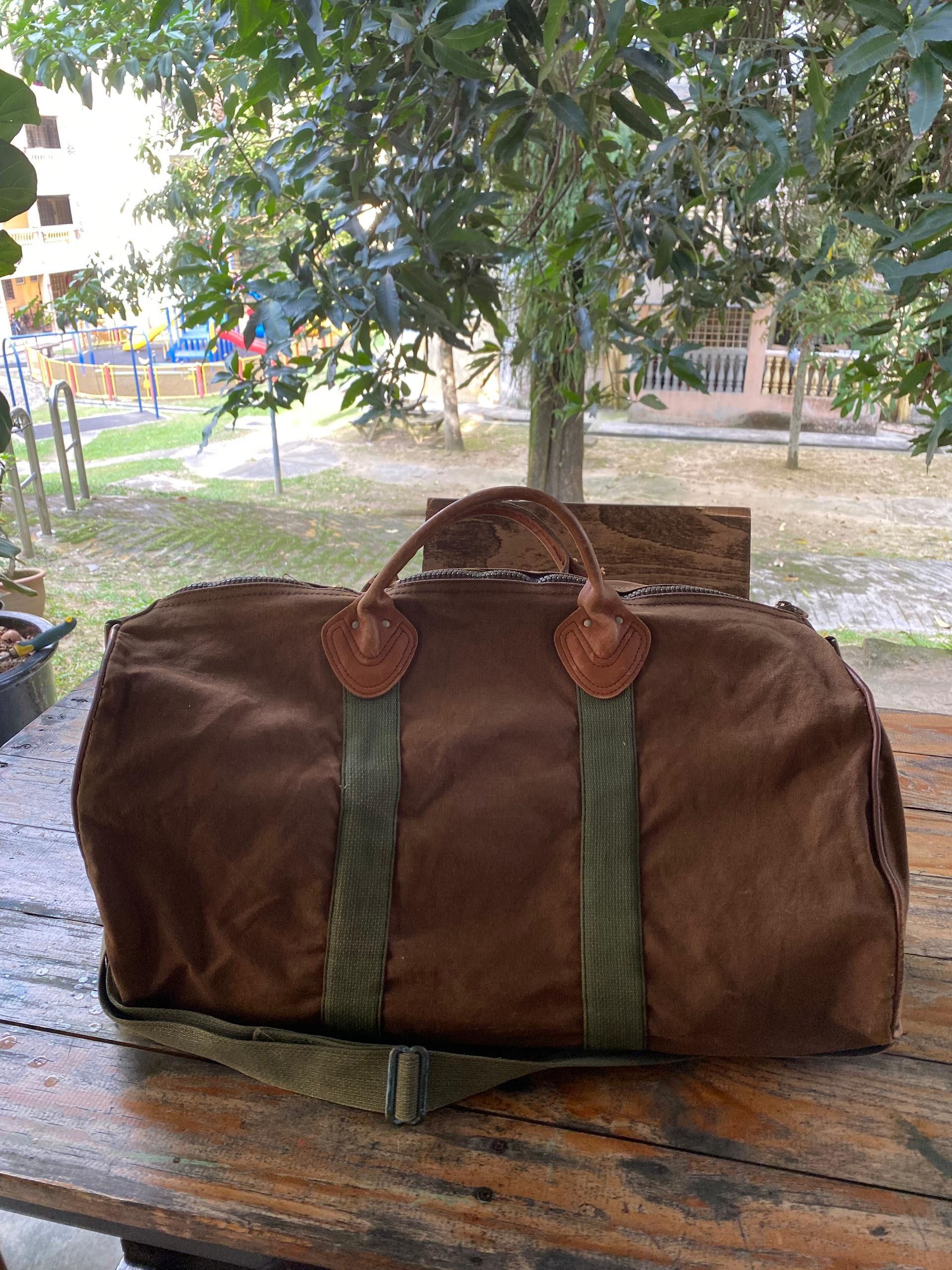 L.L. Bean 🔥1970s L.L.BEAN Zipper Duffel Bag V Dark Brown Size ONE SIZE - 3 Thumbnail