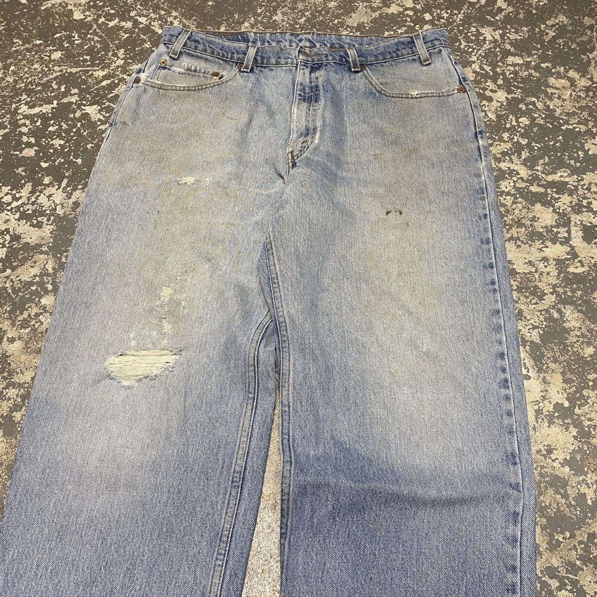 Japanese Brand × Levi's × Vintage Vintage Levi’s 550 Relaxed Fit Blue Light Wash Denim 90s Size US 35 - 8 Thumbnail