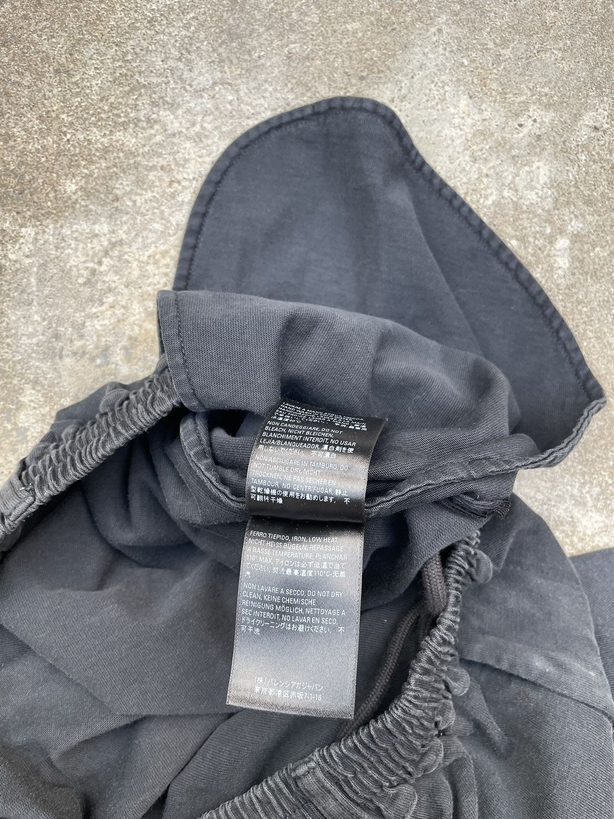 Balenciaga FW22 Wide Leg Distressed Sweats Size US 32 / EU 48 - 7 Thumbnail
