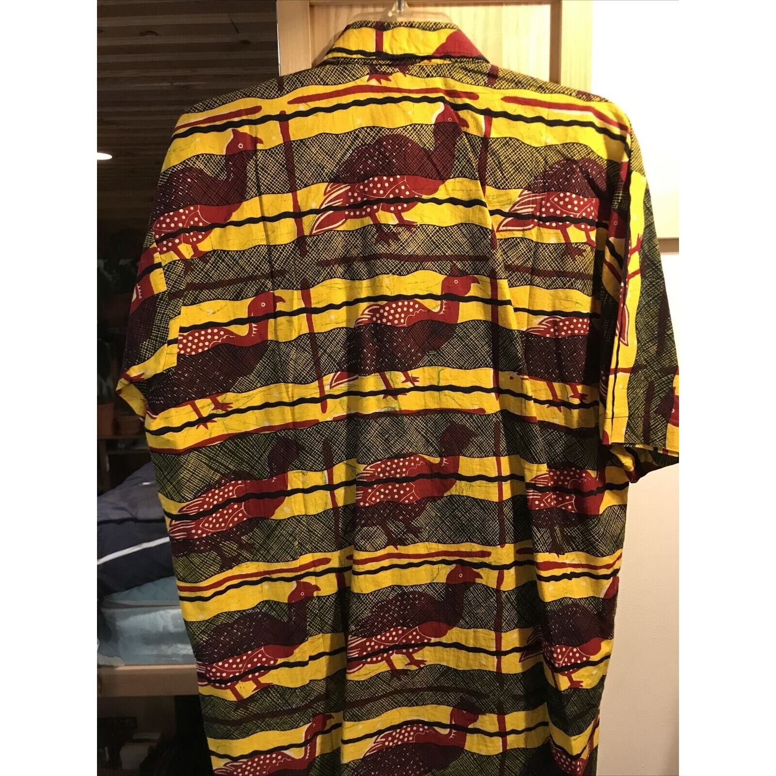 Other Vintage Mens L Yellow Striped Red Bird Print SS Button Shirt Size US L / EU 52-54 / 3 - 9 Thumbnail