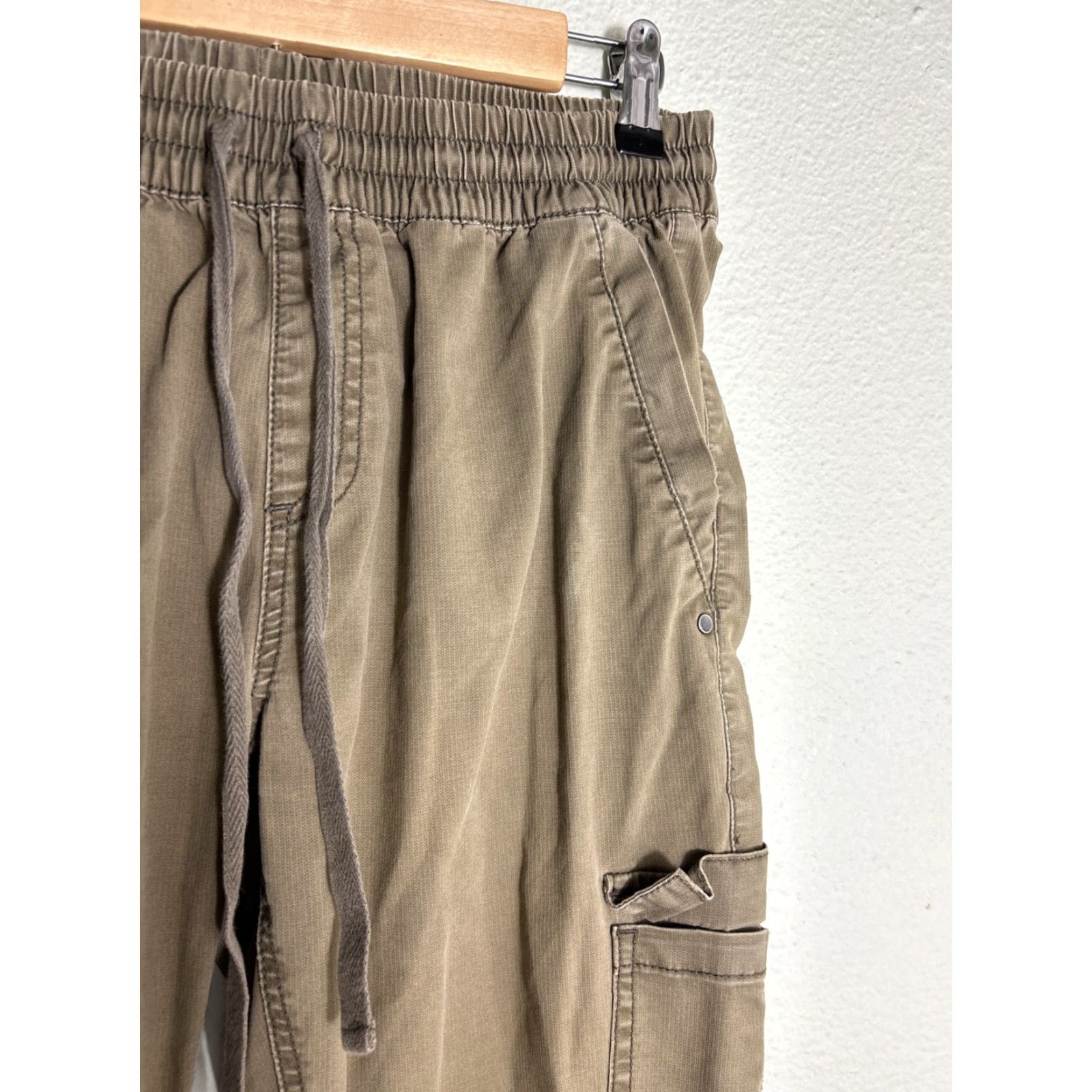 Prana Prana Crestwood Pant Womens Medium Khaki Cargo Pants Drawstring Stains 29x30 Size 32" / US 10 / IT 46 - 5 Thumbnail