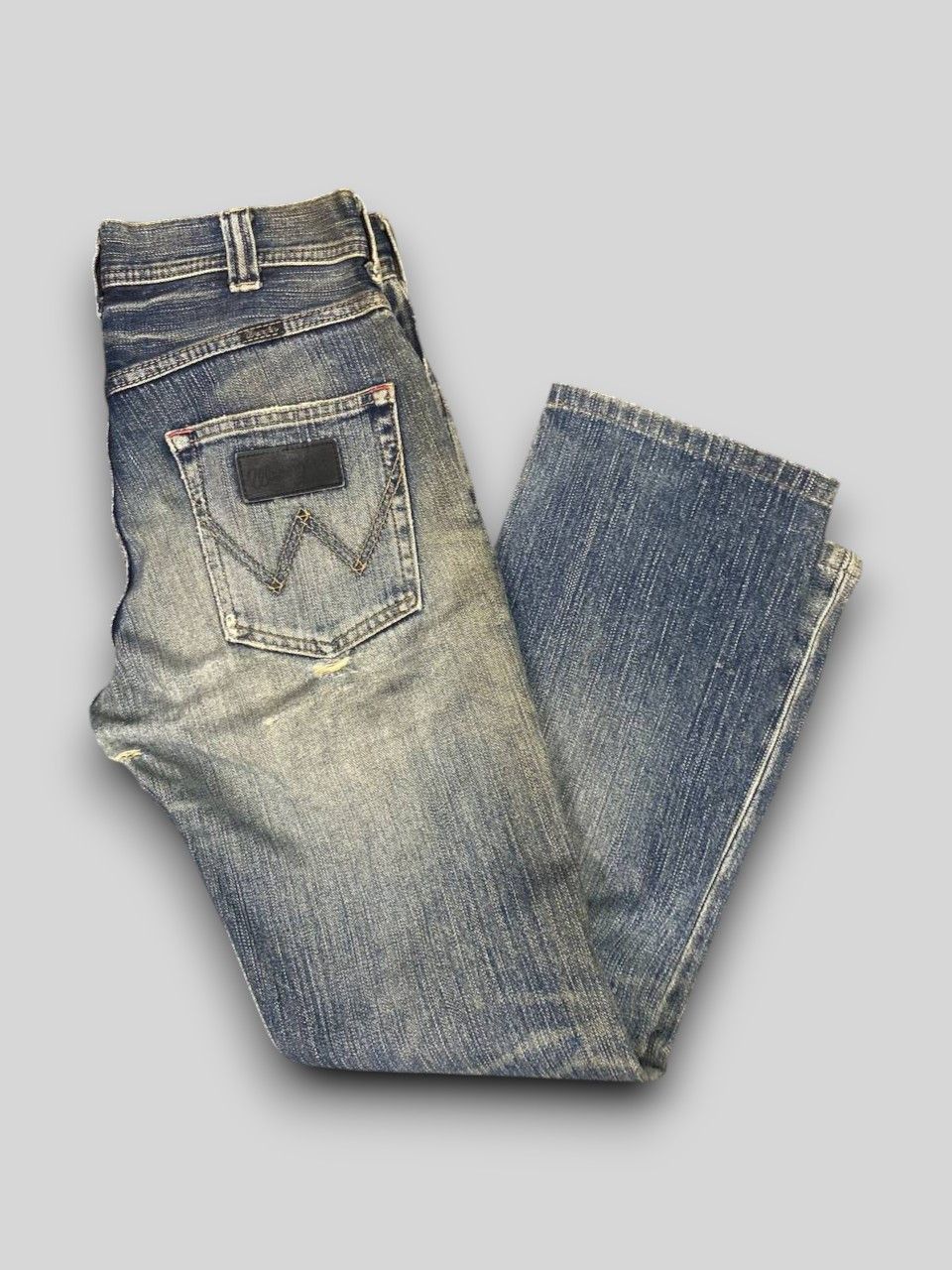 Wrangler vintage wrangler uneven faded distressed denim Size US 32 / EU 48 - 1 Thumbnail