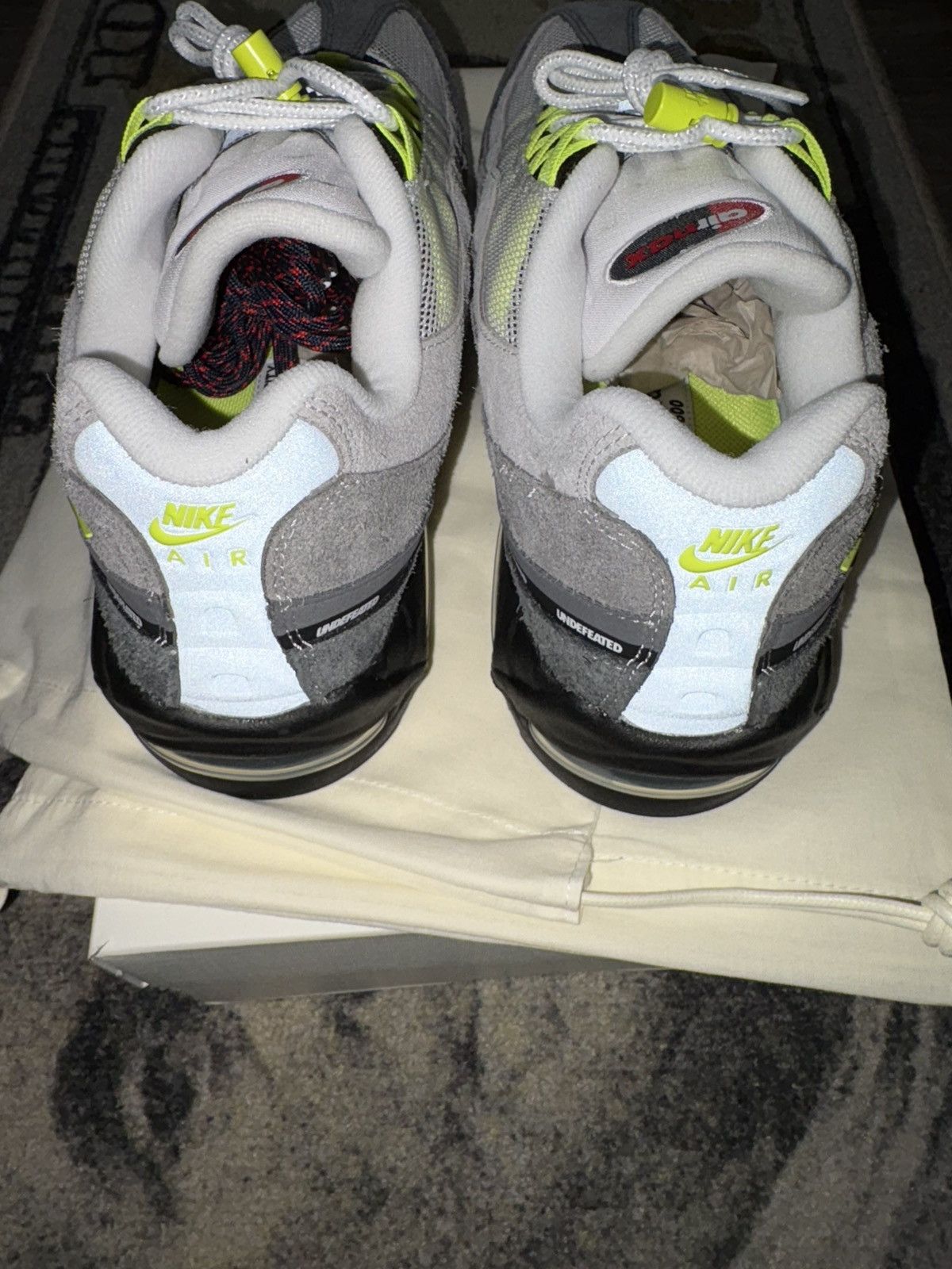 Nike × Undefeated Nike Air Max 95 Undefeated Geo NYC Neon (600 Pairs) Size US 10.5 / EU 43-44 - 5 Thumbnail