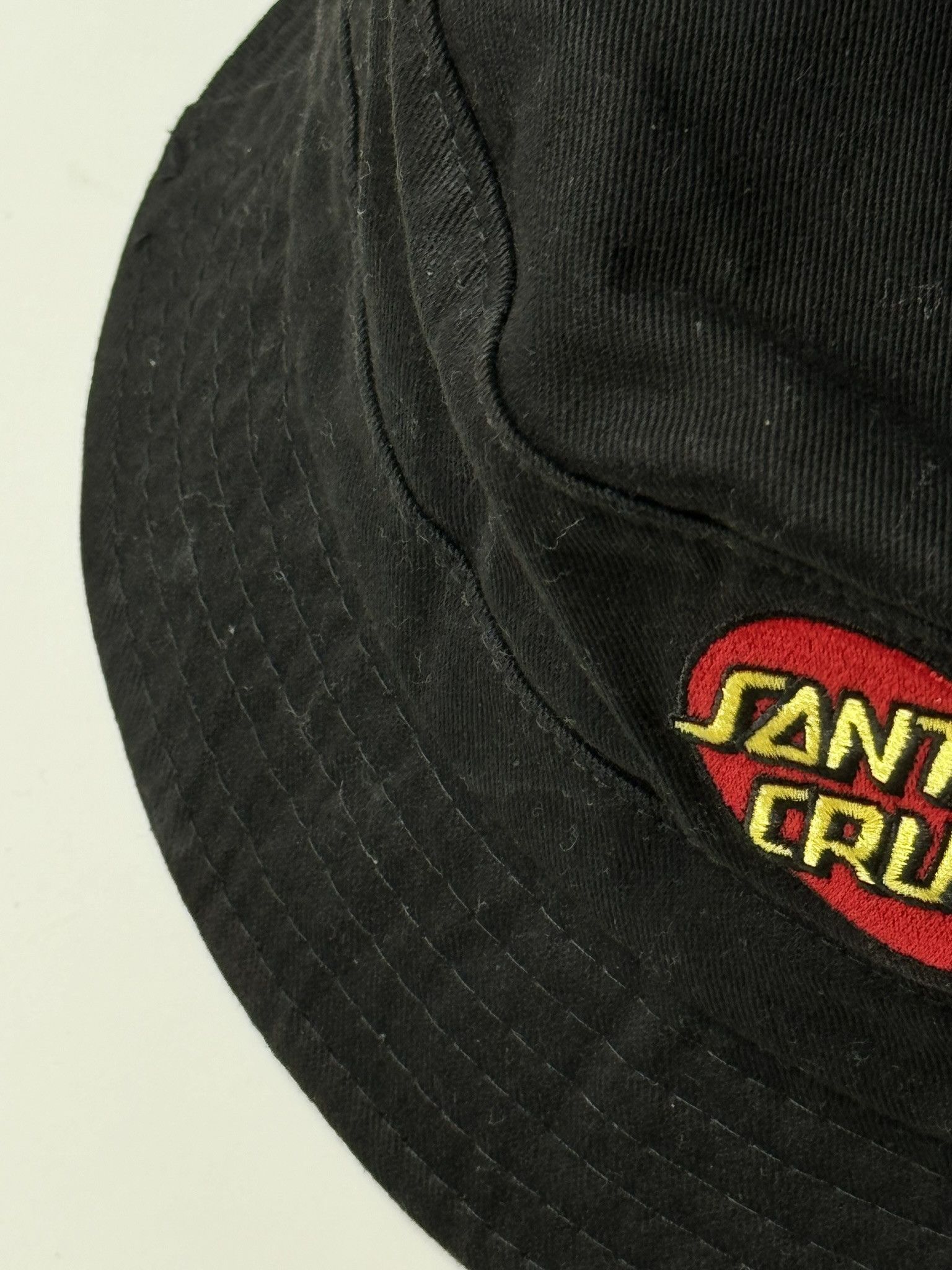 Santa Cruz Skateboards CLASSIC DOT PATCH BUCKET HAT Size ONE SIZE - 3 Thumbnail