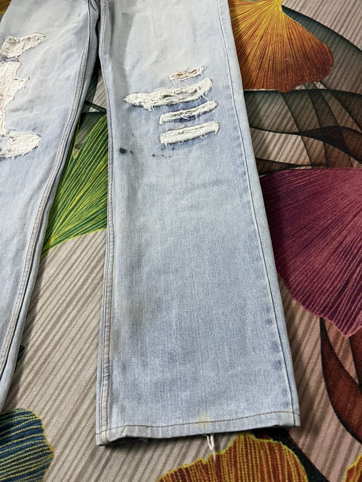 If Six Was Nine 💥Nylaus Distress Faded Jean Size US 33 - 8 Thumbnail