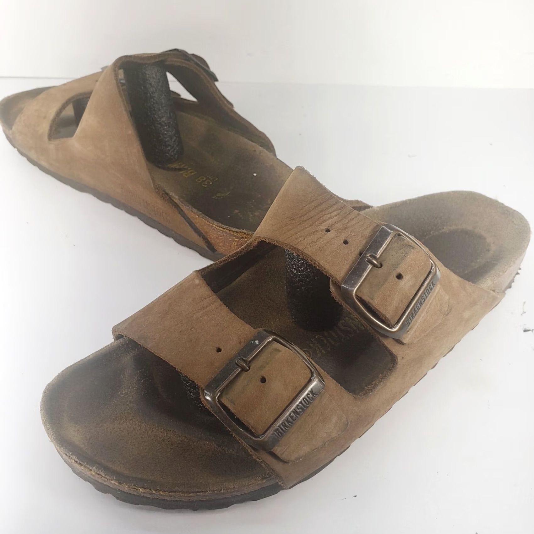Birkenstock Birkenstock Arizona Sandals Tan Suede Size 38 Women 7 Buckle Flat Slide Unisex? No—Women Accessories? Size US 7 / IT 37 - 2 Thumbnail
