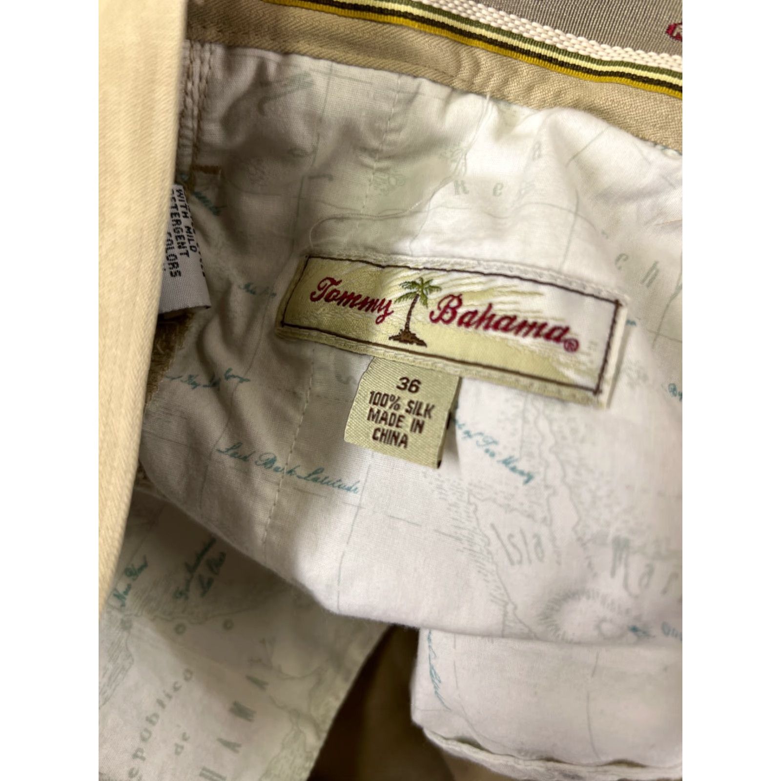 Tommy Bahama Tommy Bahama Shorts Adult 36 Beige Silk Bermuda Pleated Beach Vacation Size US 36 / EU 52 - 7 Thumbnail
