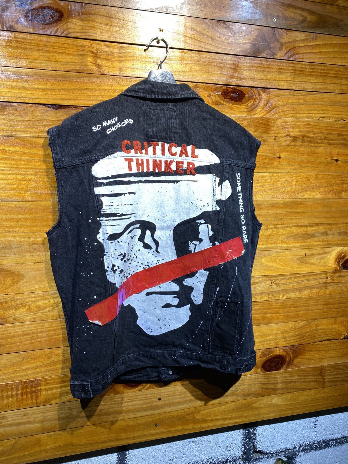 Zara ZARA Men’s Black Denim Vest “Critical Thinker” Graphic – L Size US L / EU 52-54 / 3 - 14 Thumbnail