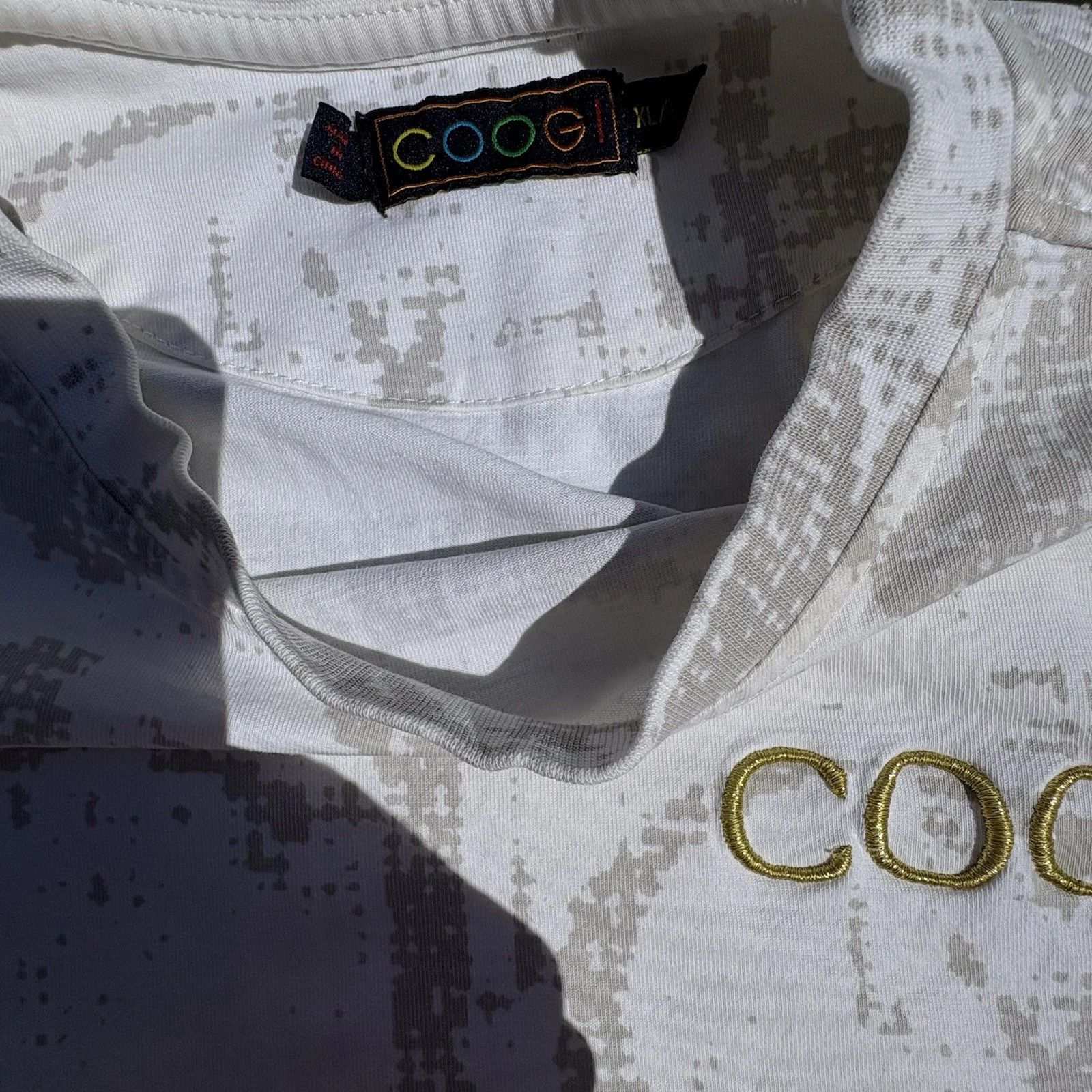 Coogi COOGI Australia White T-Shirt Embroidered W/Appliquè Size US XL / EU 56 / 4 - 3 Thumbnail