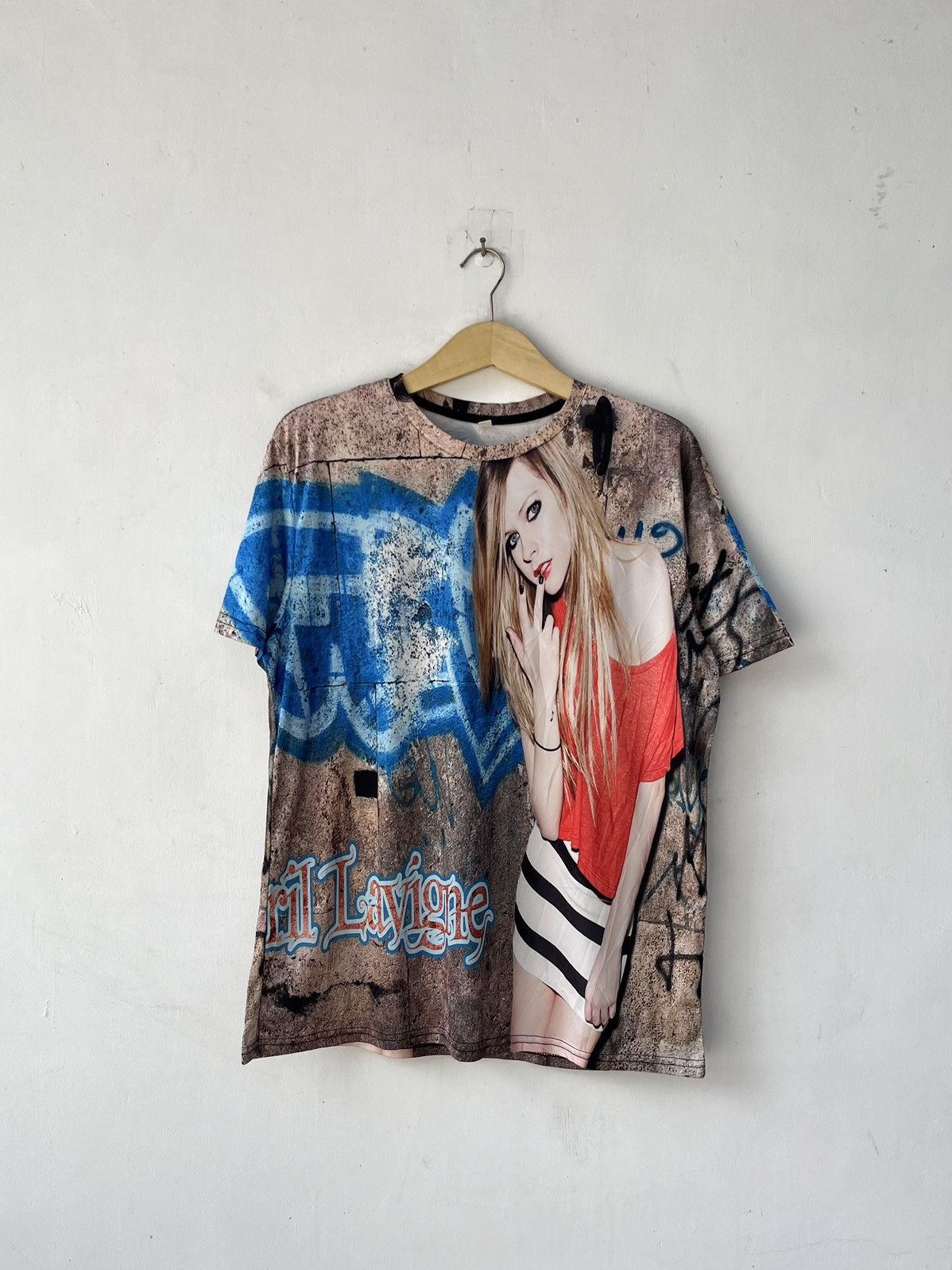 Band Tees Bootleg Avril Lavigne AOP Tees Size US L / EU 52-54 / 3 - 1 Thumbnail