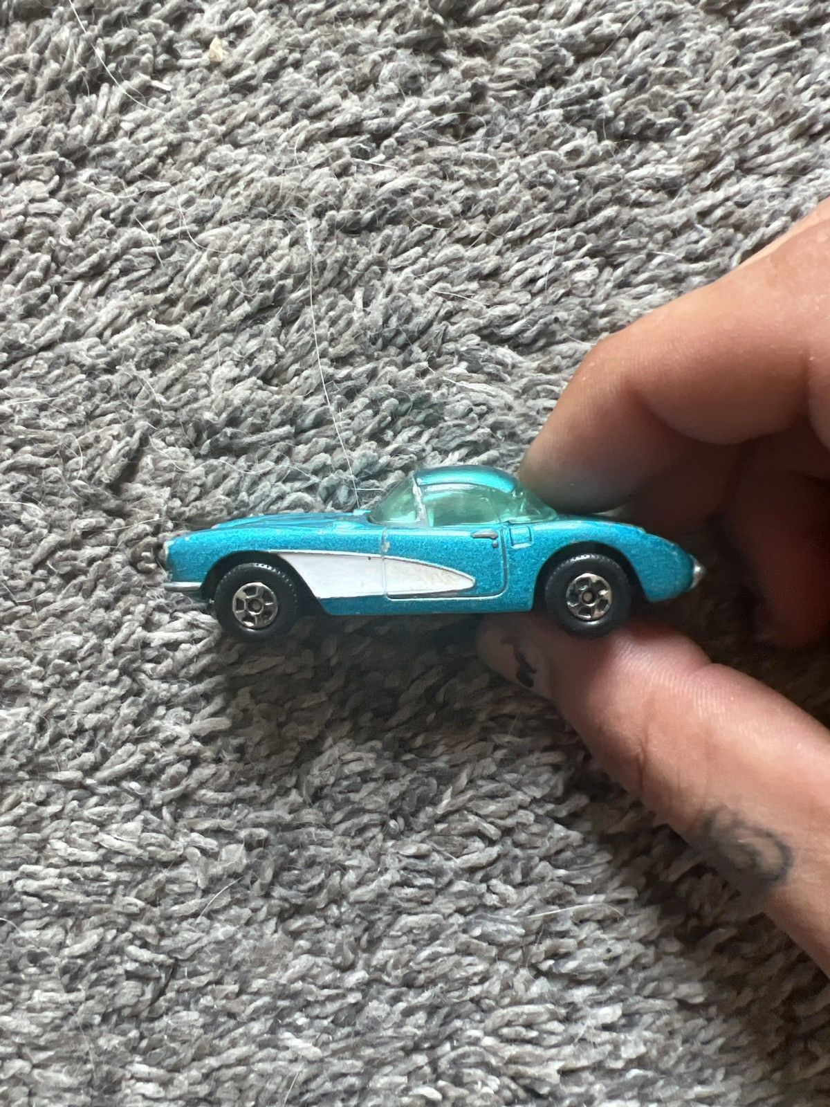 Chevrolet 1998 Mattel Matchbox ‘57 Corvette Size ONE SIZE - 2 Thumbnail