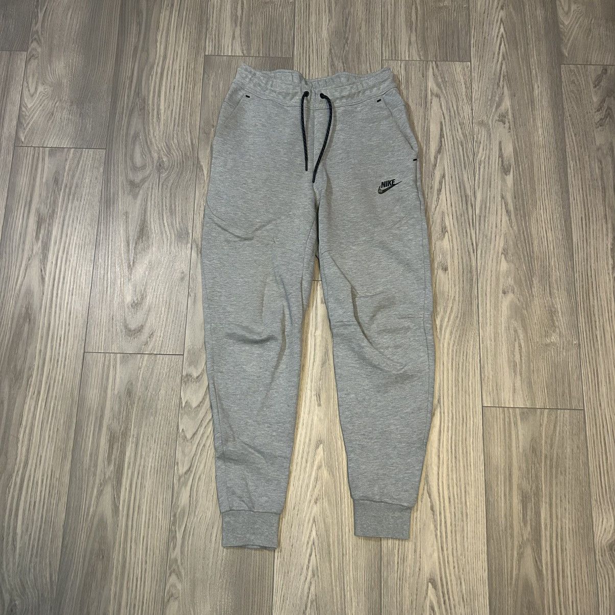 Nike Nike Tech Fleece Sportswear Sweatpants Size US 28 / EU 44 - 1 Thumbnail