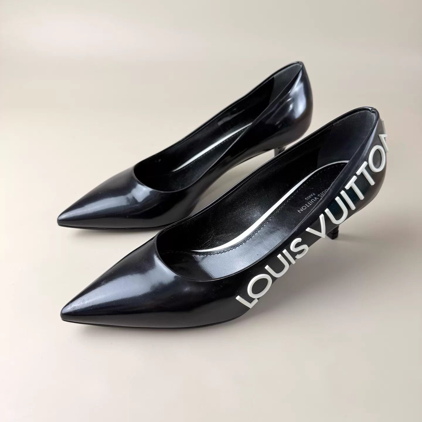 Louis Vuitton LV Black White Logo Heels Size 36.5 Size US 6 / IT 36 - 1 Thumbnail