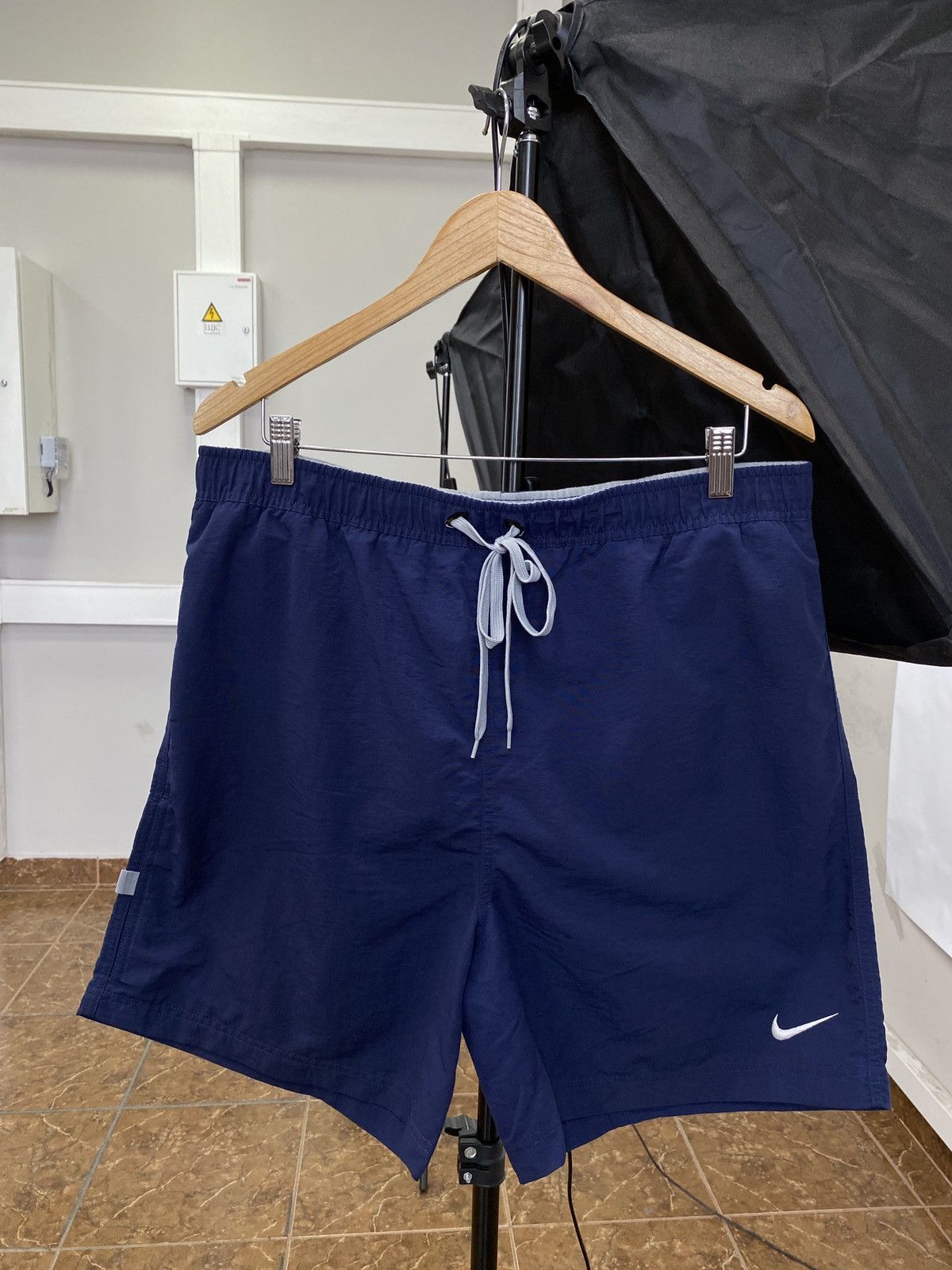 Nike 🇺🇸 Vintage 90s Nike Nylon Shorts Rare Retro Hype Y2K Size US 34 / EU 50 - 1 Thumbnail