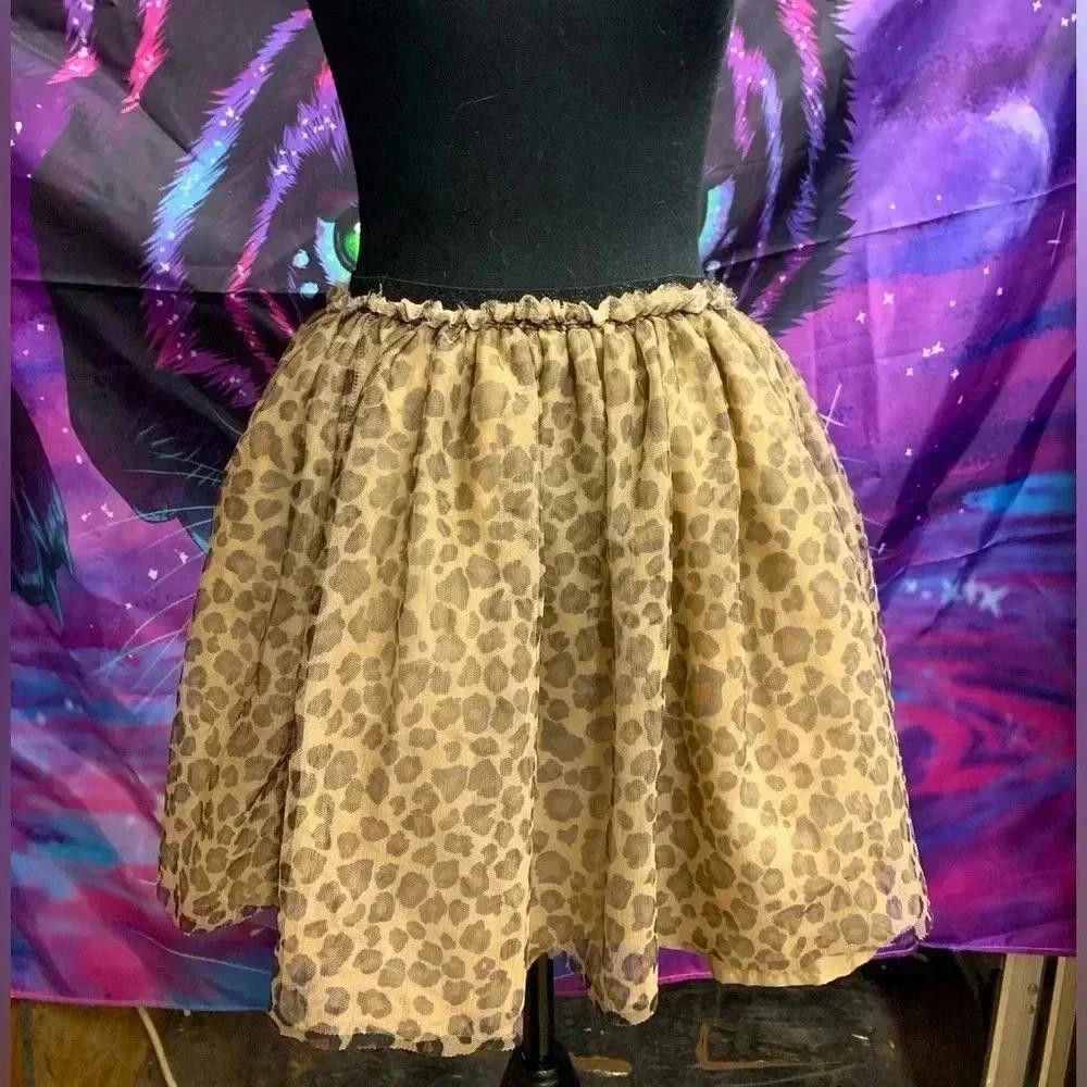 Designer Playful Leopard Print Skirt by Place - Size XL Size 24" / US 00 / IT 34 - 1 Thumbnail