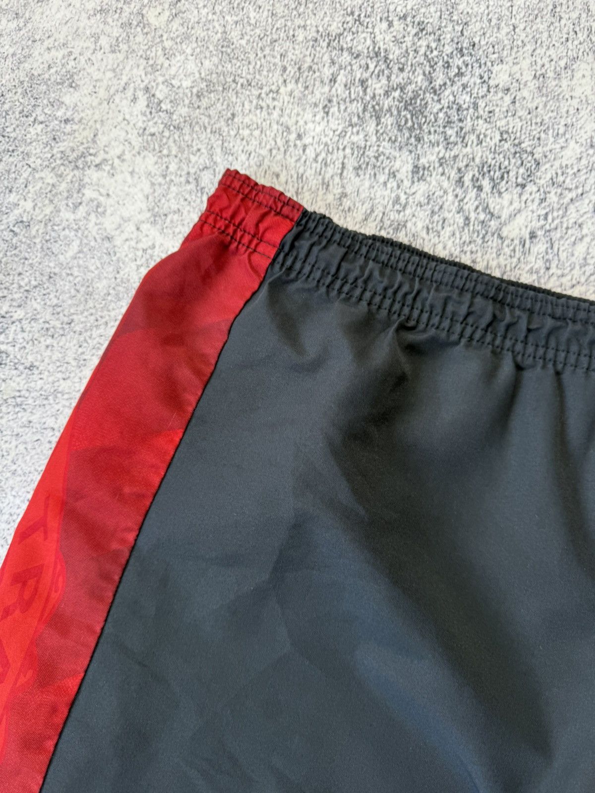 Umbro MANCHESTER UNITED 1996 FOOTBALL SOCCER SHORTS HOME UMBRO Size US 34 / EU 50 - 5 Thumbnail