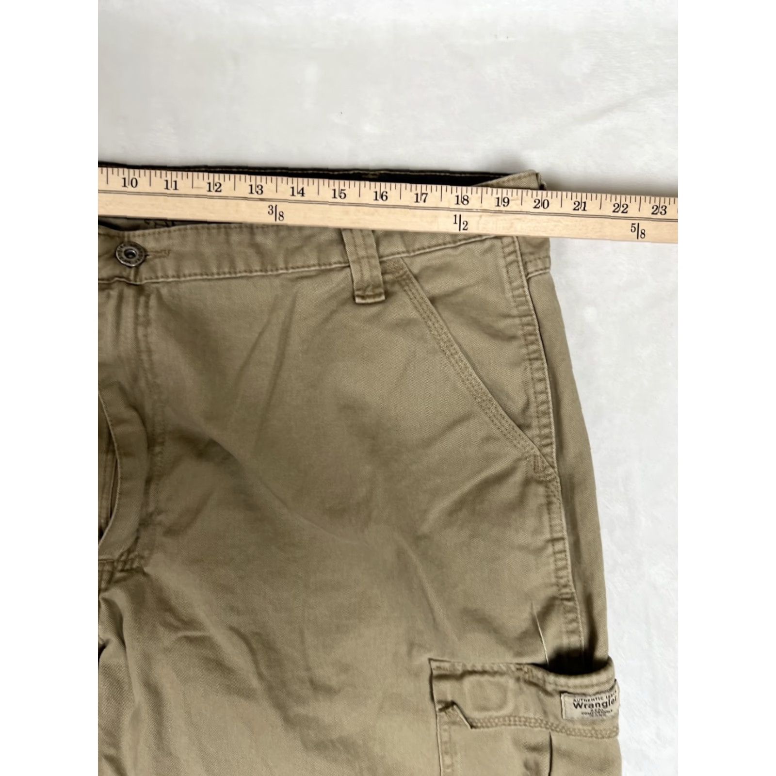Wrangler Wrangler Cargo Pants Mens 40x32 Relaxed Fit Khaki Tan Utility Casual Size US 40 / EU 56 - 4 Thumbnail
