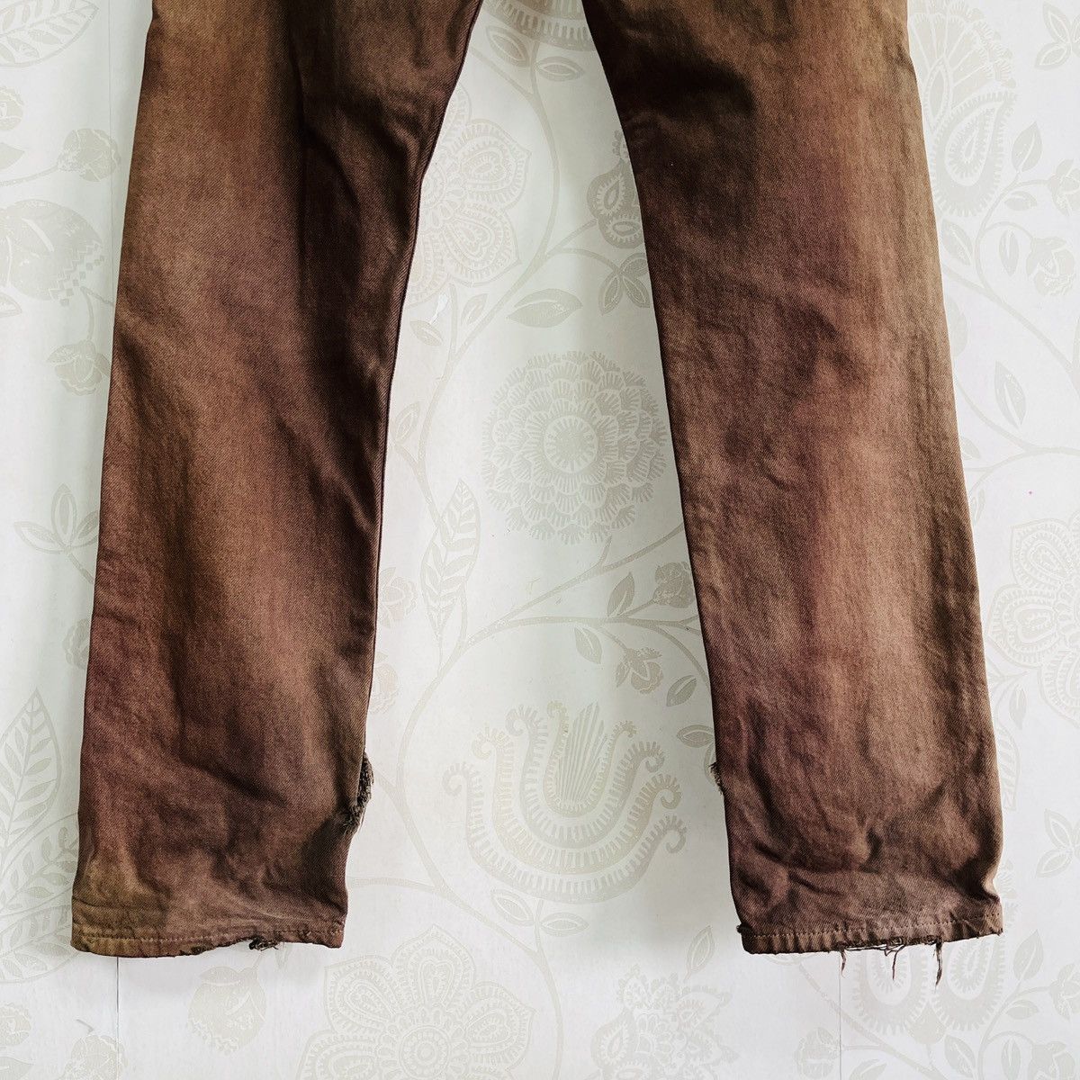 Levi's Vintage Clothing Distressed Vintage Levis 501 Buttonfly Faded Jeans Size US 29 - 13 Thumbnail