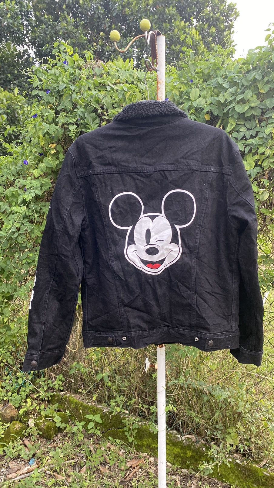 Levi's x Disney Mickey Mouse Sherpa Trucker Denim Jacket