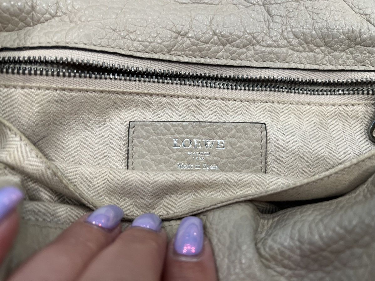 Loewe Loewe Vintage Pebbled Leather Tassel Shoulder Bag Size ONE SIZE - 10 Thumbnail