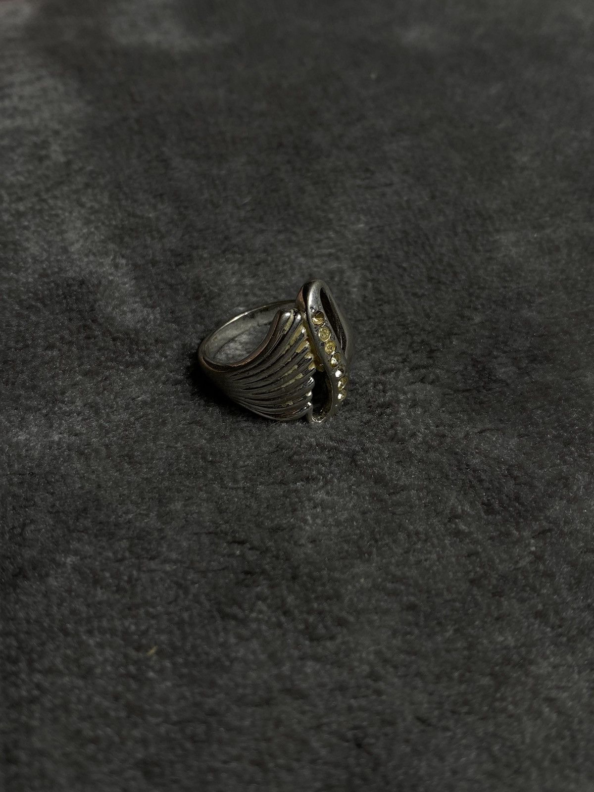 Jewelry Vintage Silver Ring with Crystal Accents Size ONE SIZE - 2 Thumbnail