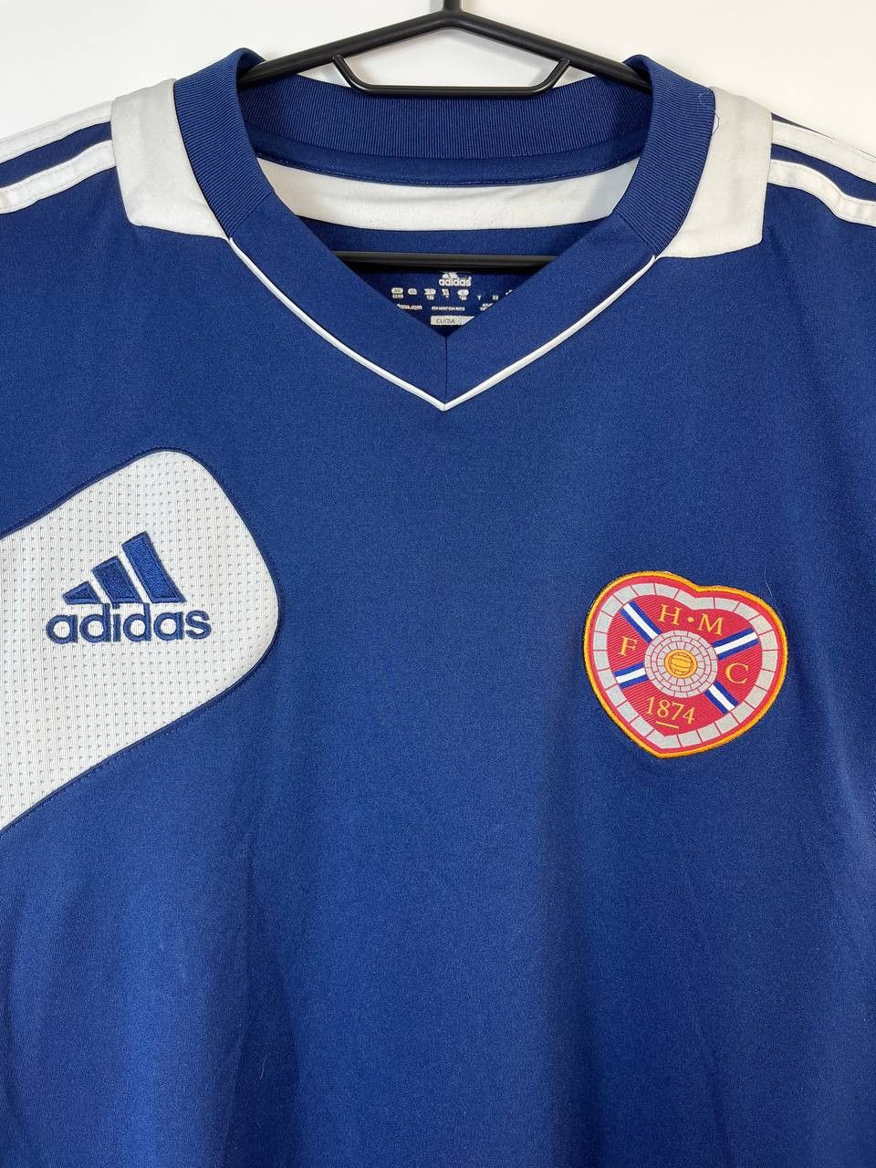 Adidas HEARTS 2011 2012 HOME SHIRT ADIDAS FOOTBALL JERSEY Sz L Size US L / EU 52-54 / 3 - 2 Thumbnail