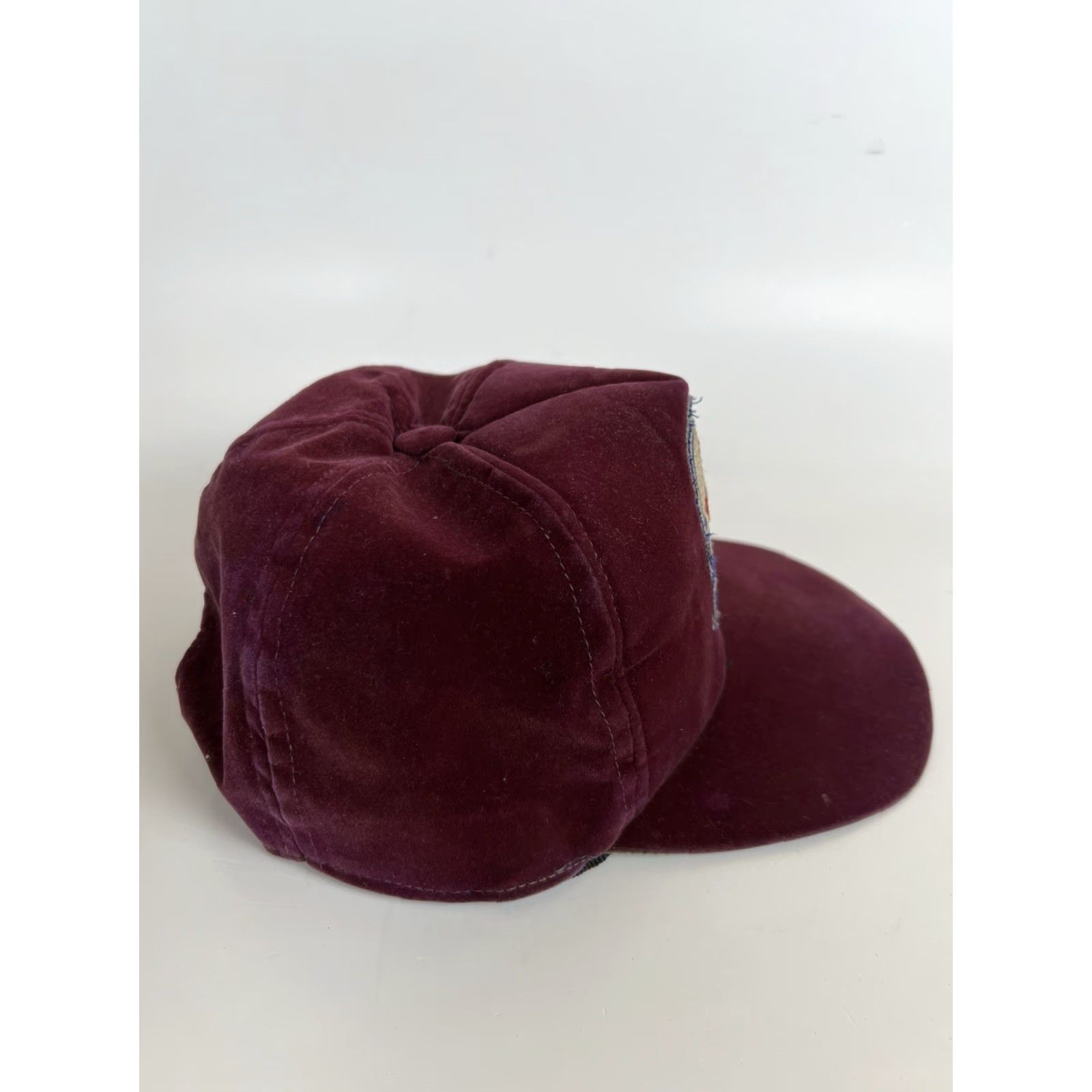 Velour VINTAGE US Army Geronimo 501 Apaches Patch Snapback Hat Cap Red Velour 80s Military Adjustable Men One Size Red 80s Vintage Cap Snap-Back Hats Size ONE SIZE - 6 Thumbnail