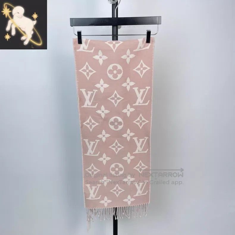 Louis Vuitton Louis Vuitton Dry Rose Pink Wool Scarf Size ONE SIZE - 1 Thumbnail