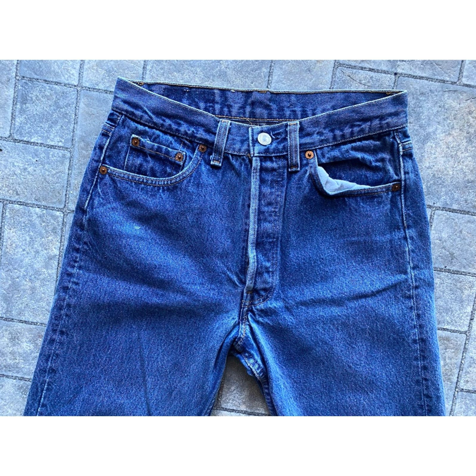 Levi's VINTAGE Levi’s 501 Jeans Blue Men’s 31x34 Flaws Wear Size US 31 - 4 Thumbnail