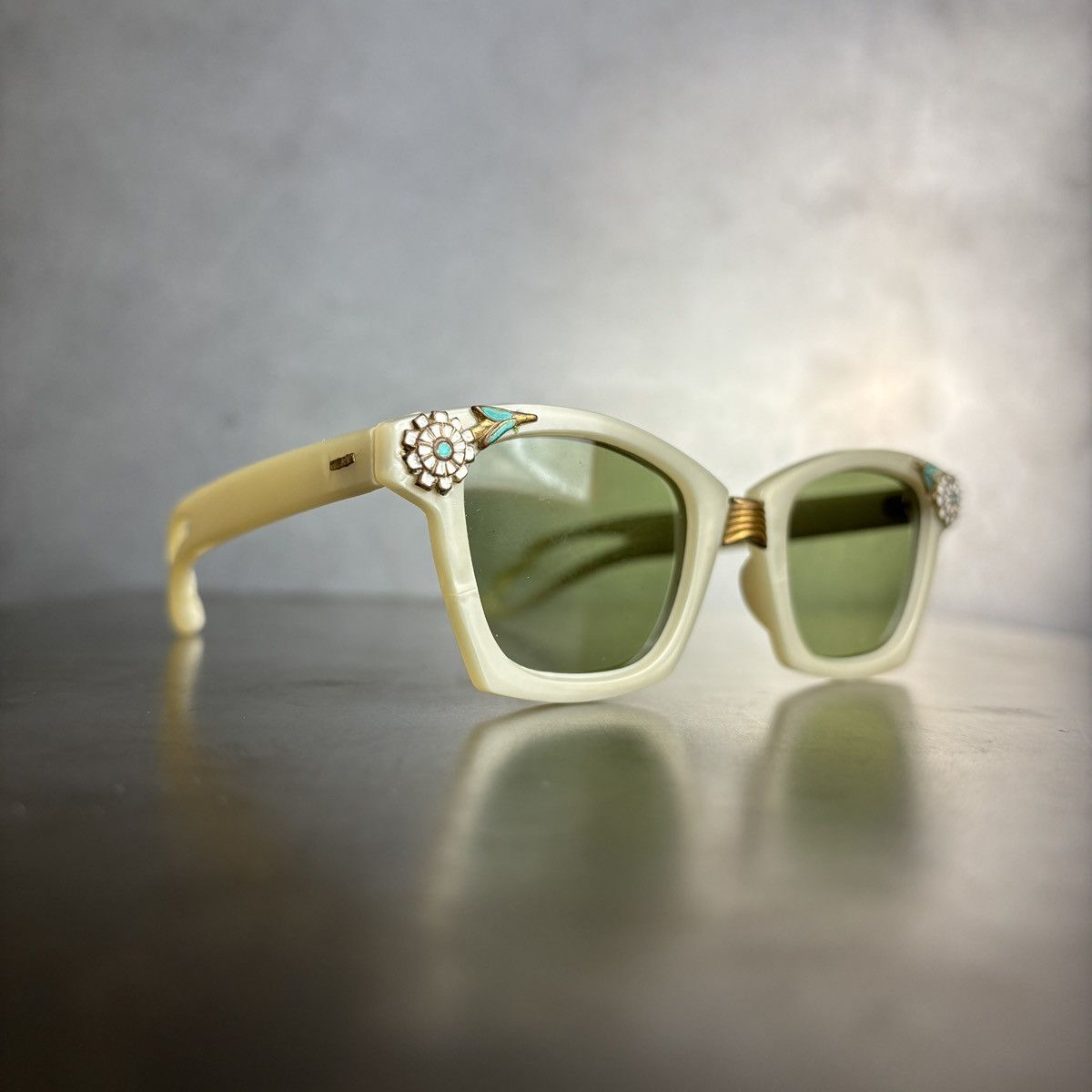 Other × Vintage 1950s Sunglasses True Vintage Jewelled Western Turanette MCM Size ONE SIZE - 23 Thumbnail