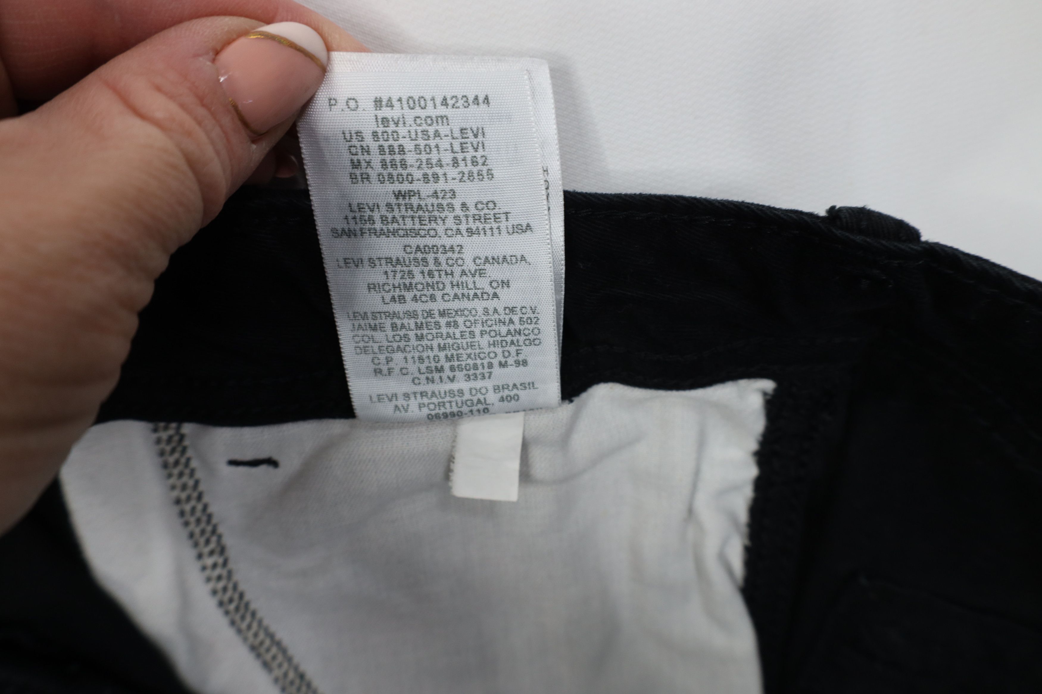 Levi's Vintage Y2K Levis Baggy Loose Fit Cargo Shorts Black Cotton Size US 34 / EU 50 - 7 Thumbnail